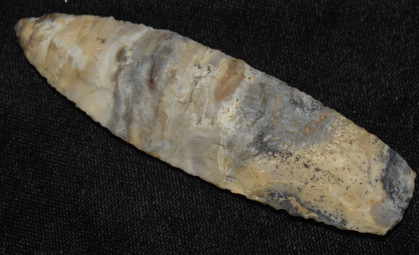 3 3/8" Nebo Hill Spear found in Pettis County, Missouri (1 of 7)
