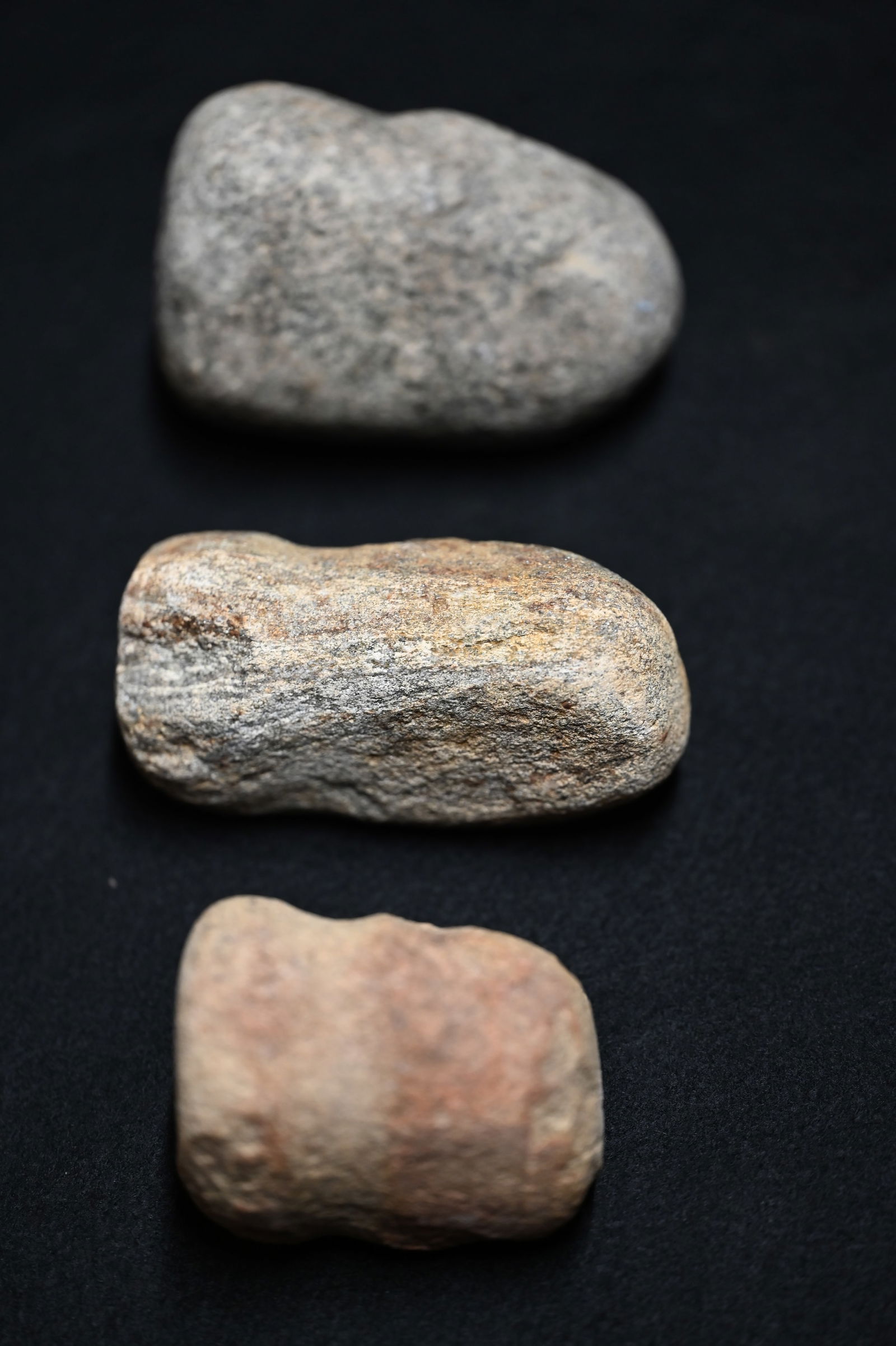 3 Grooved Granite Hammers/Warclubs Longest is 3 3/4".   Found in Ohio Ex: John Bennett Collection. (1 of 4)