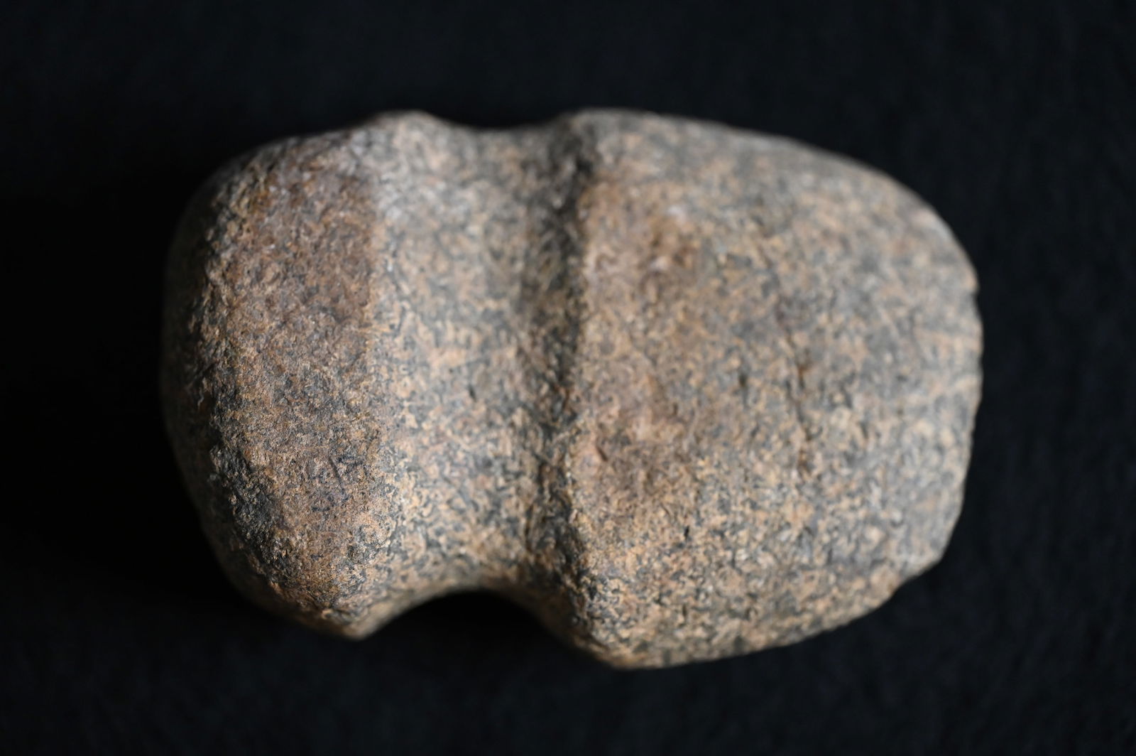 4 3/8" Full Groove Axe Found in Pike Co. Illinois. (1 of 9)