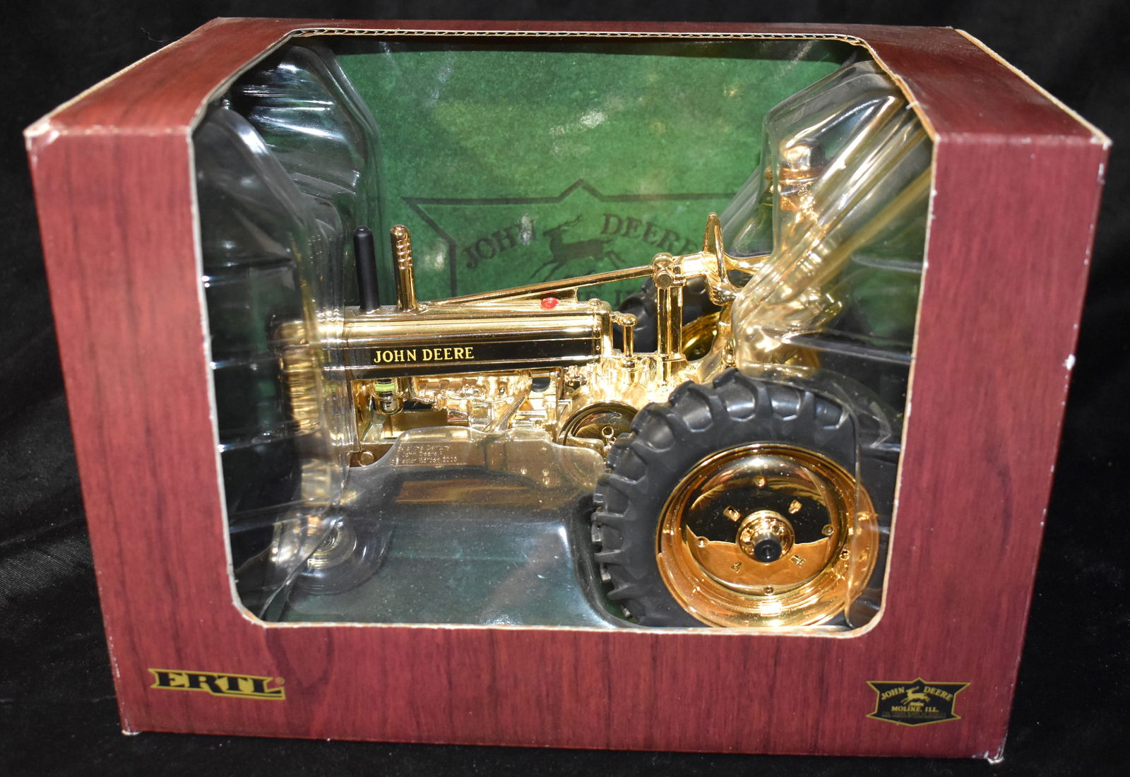 2003 Ertl 1/16 John Deere Model A With Man "Gold Edition" Tractor RARE (1 of 5)