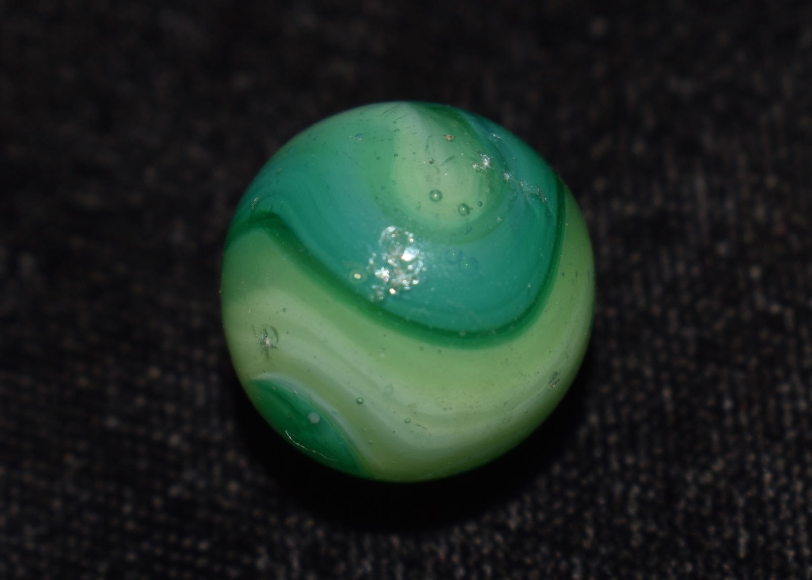 5/8" Akro Agate Limeade Cork Screw Marble 9.5 (1 of 4)