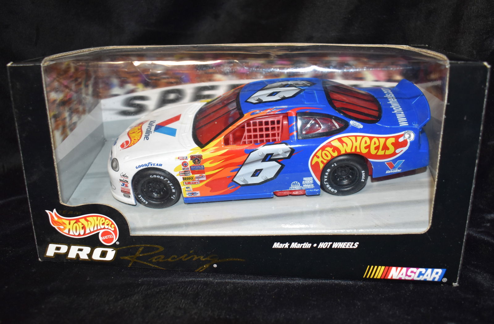 Hot Wheels Pro 1:24 Scale Valvoline 6 Mark Martin Nascar Die Cast 1998 NIB (1 of 4)