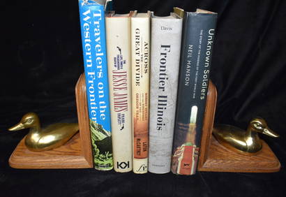 5 Books About the Old West Jesse James etc.  Near Fine to New Condition (1 of 15)