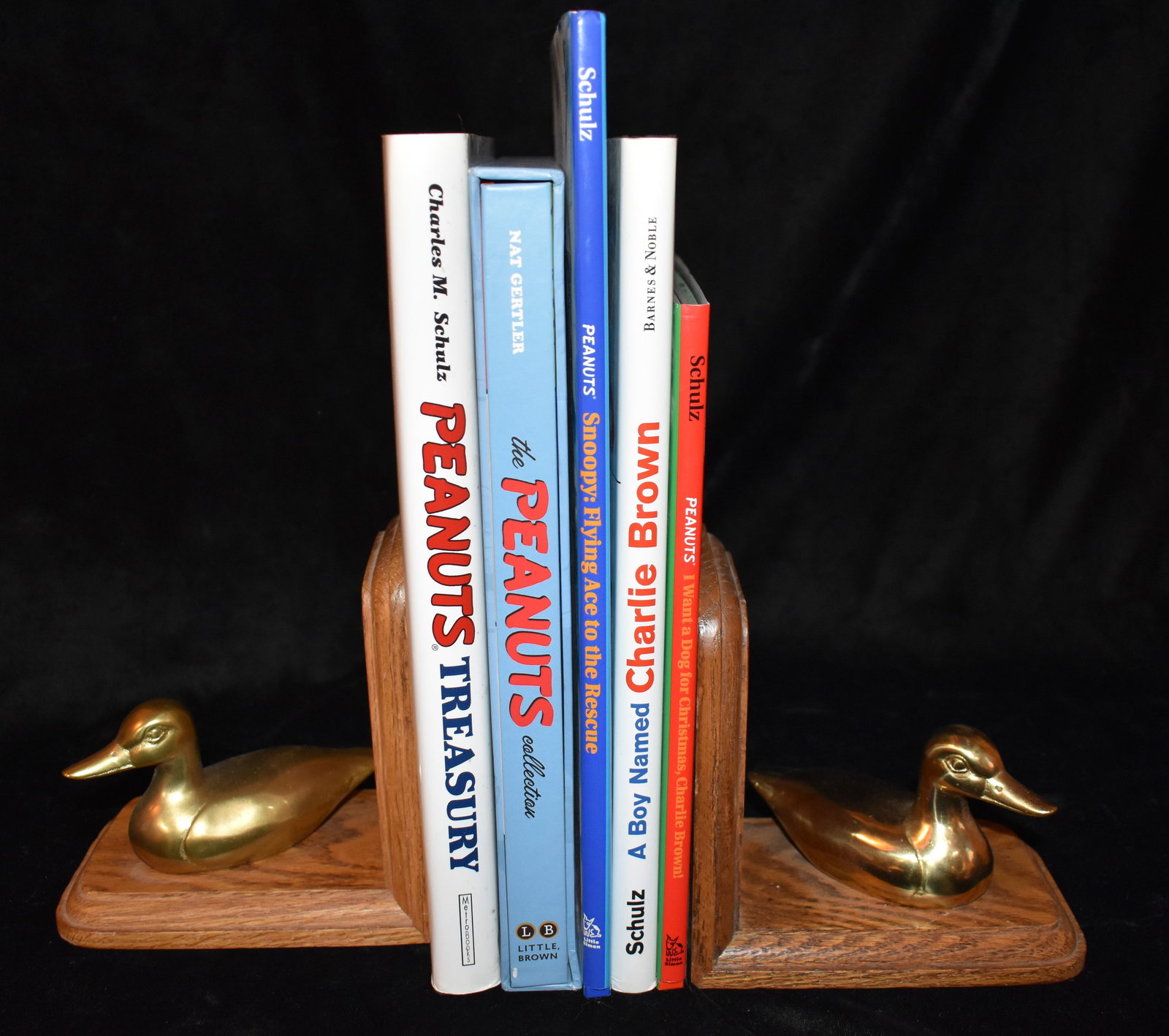 5 Peanuts Hardback Books in New Condition Charlie Brown, Snoopy, Woodstock (1 of 7)