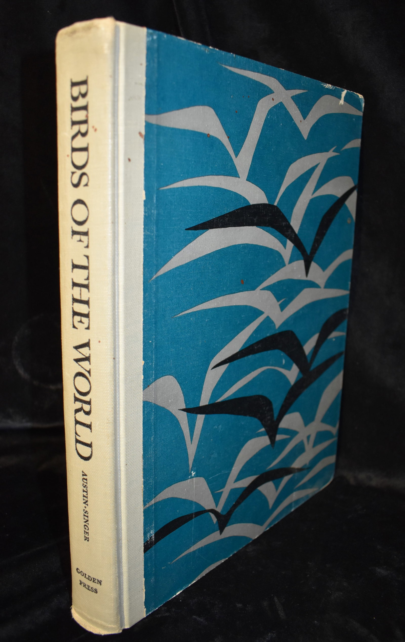 BIRDS OF THE WORLD: A SURVEY OF THE TWENTY-SEVEN ORDERS AND ONE HUNDRED AND FIFTY-FIVE FAMILIES (1 of 7)