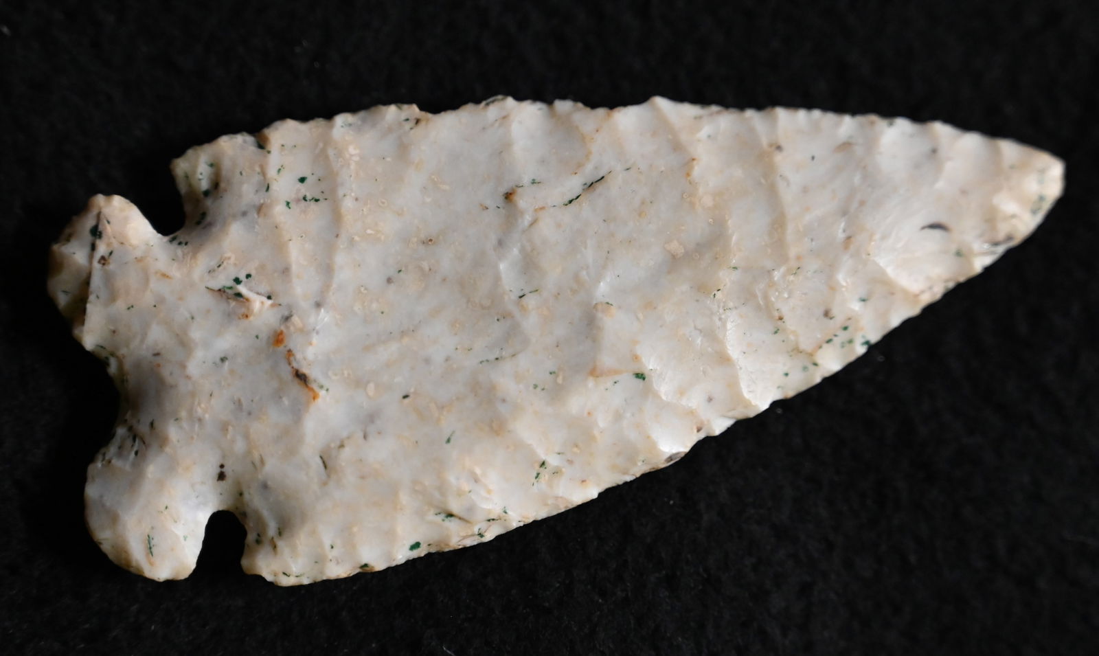 3 1/8" Howard County Arrowhead found in Shelby Co. Missouri. Ex: Matt Lay Collection. (1 of 9)