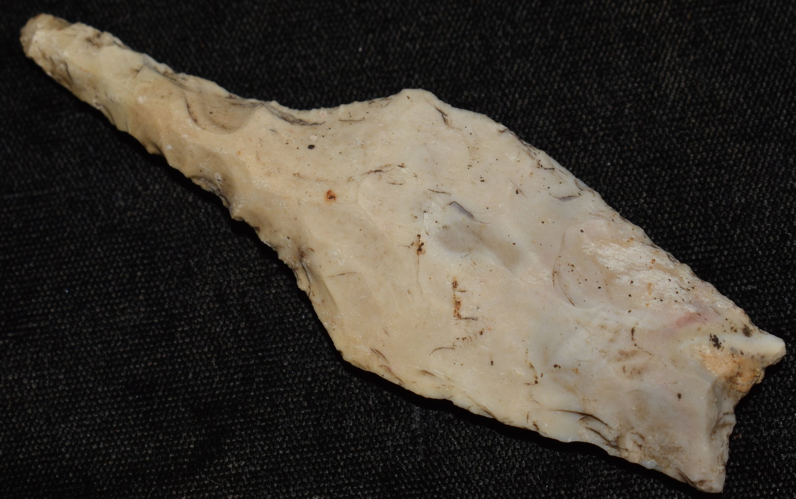 3 3/4 Nicely Made Sedalia Drill found in Pettis County, Missouri: 3 3/4 Nicely Made Sedalia Drill found in Pettis County, Missouri. Ex George Wolf Collection. Key words: Ancient, Prehistoric Native American Indian Artifacts, Arroweads, Stone Tools