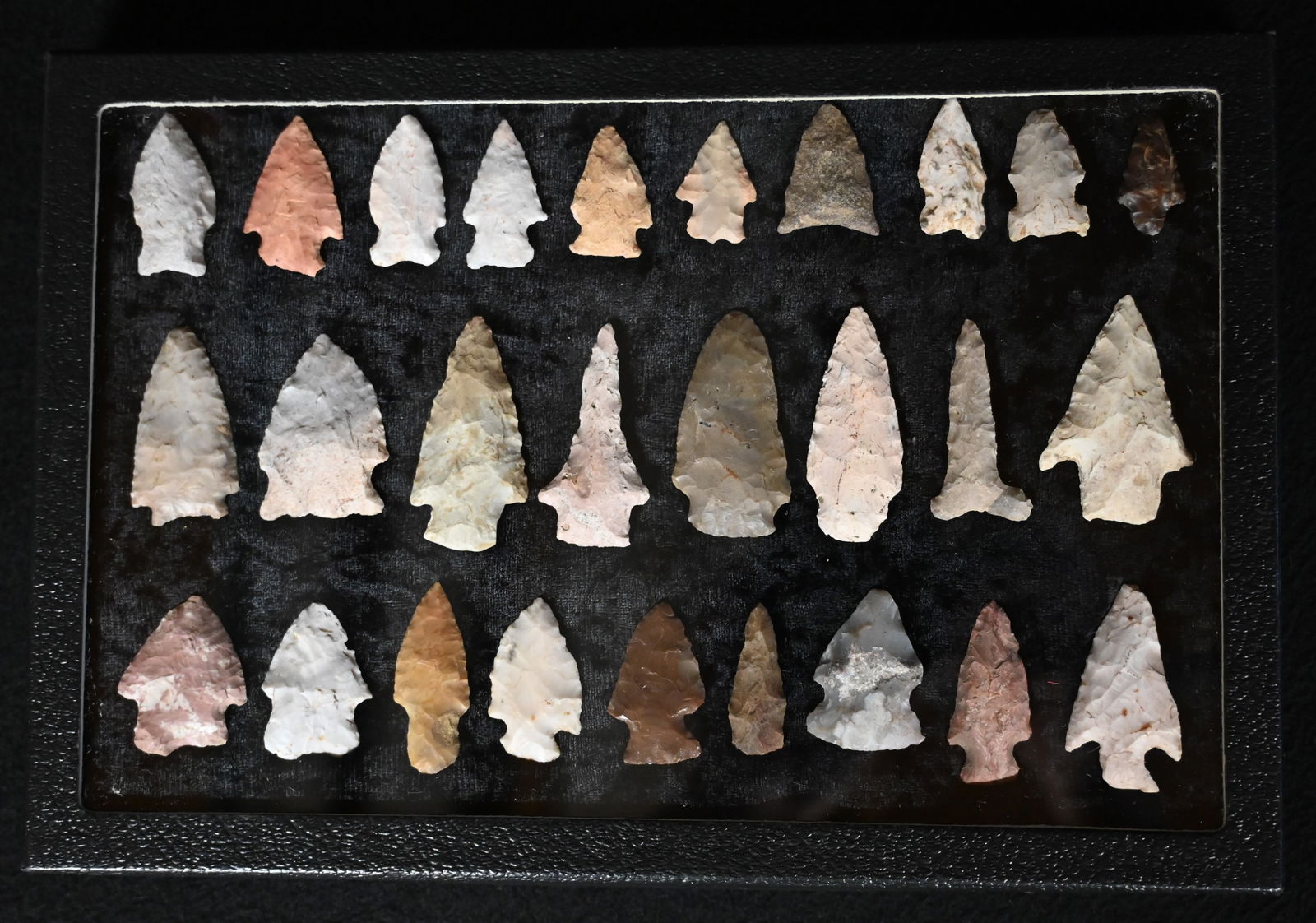 Frame of 27 Arrowheads Found in the Midwest Longest is 2 1/4".  The 8" x 12" frame is included. (1 of 5)