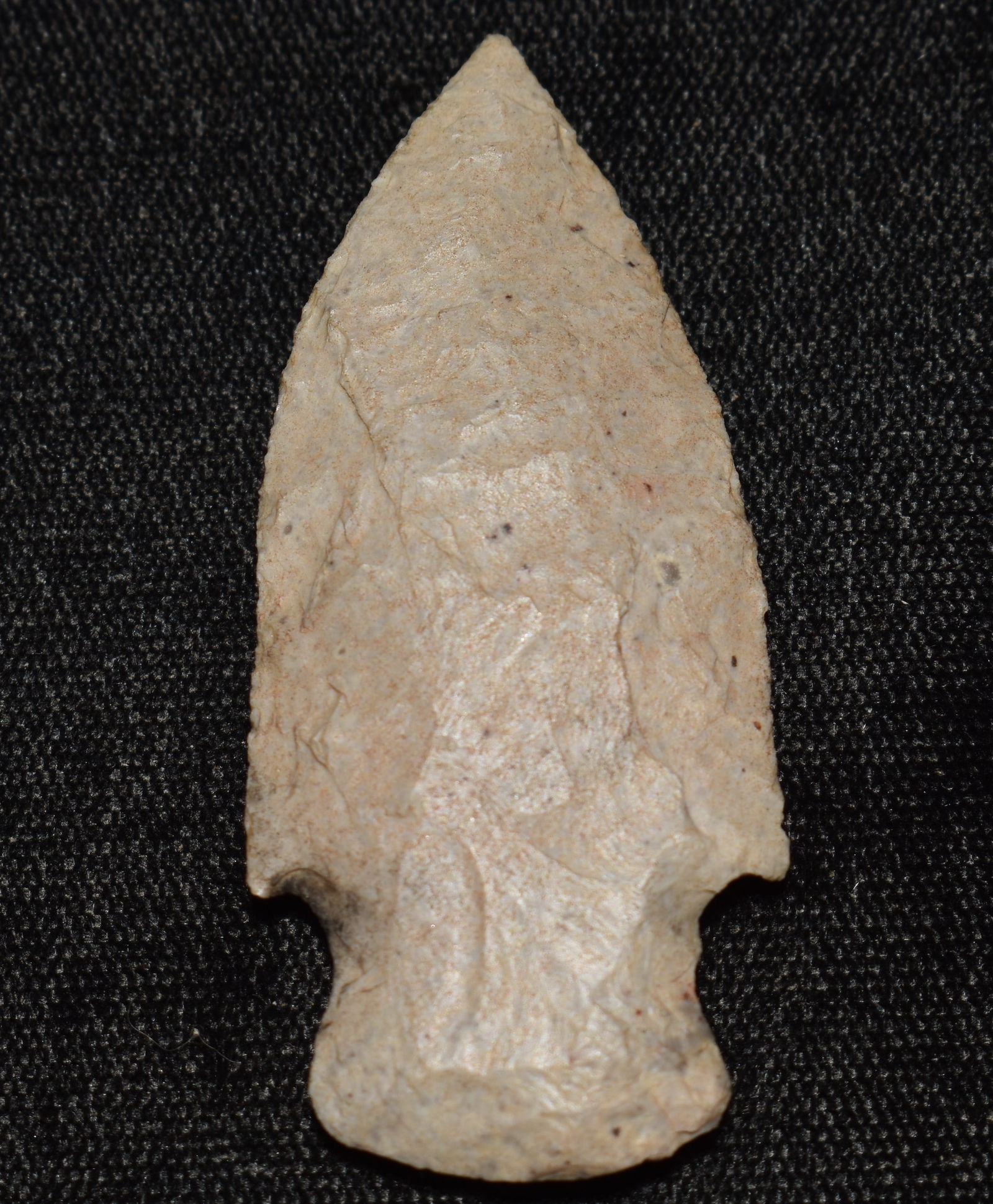 2 3/16" Grand Arrowhead found in Cooper County, Missouri (1 of 7)