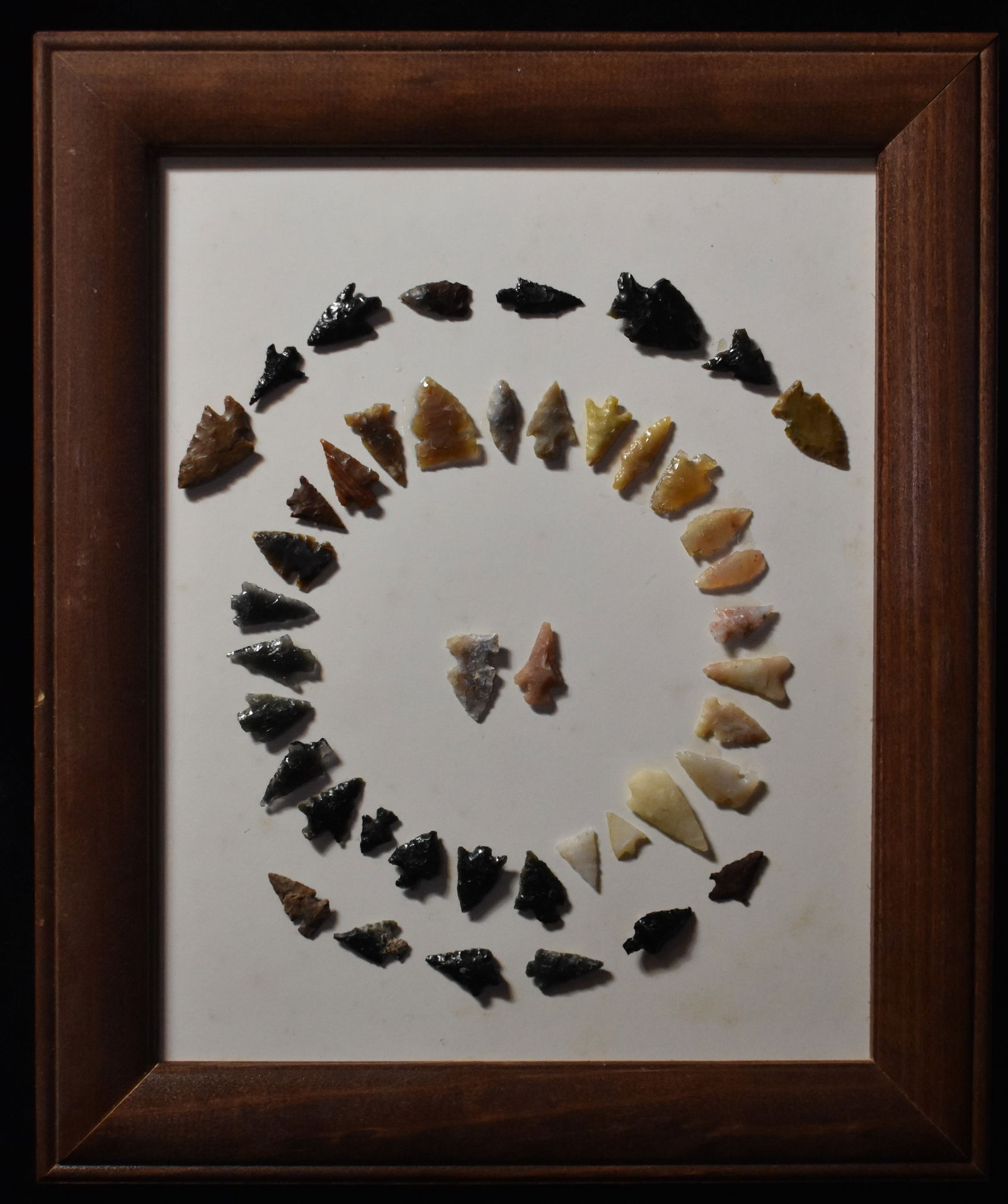 Frame Of 44 Birdpoint Arrowheads Found In New Mexico Auction