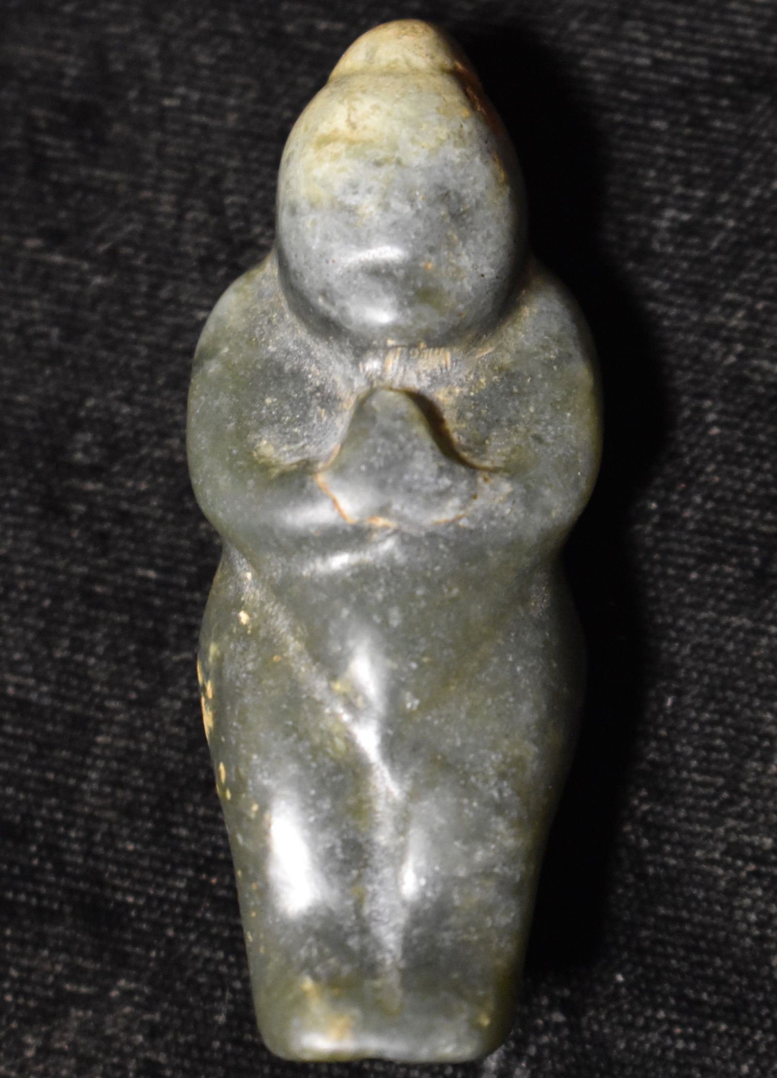 2 3/8" Finely Made Jade Clasping Hands "Wai" Woman Pendant Hongshan Culture 5000 BC to 300 AD (1 of 9)