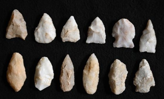 12 Quartz Arrowheads Found in South Carolina Longest is 1 3/4" (1 of 6)