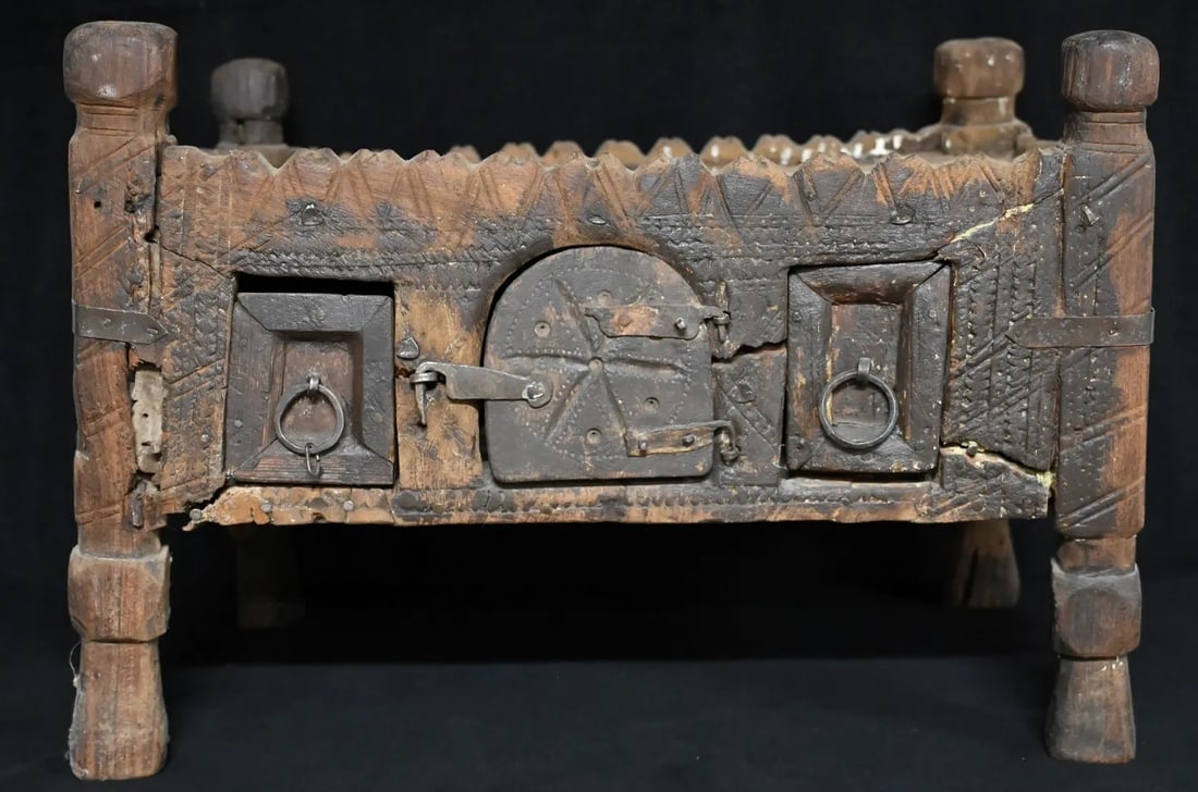 Antique Tibetan Table "War Chest" (1 of 16)
