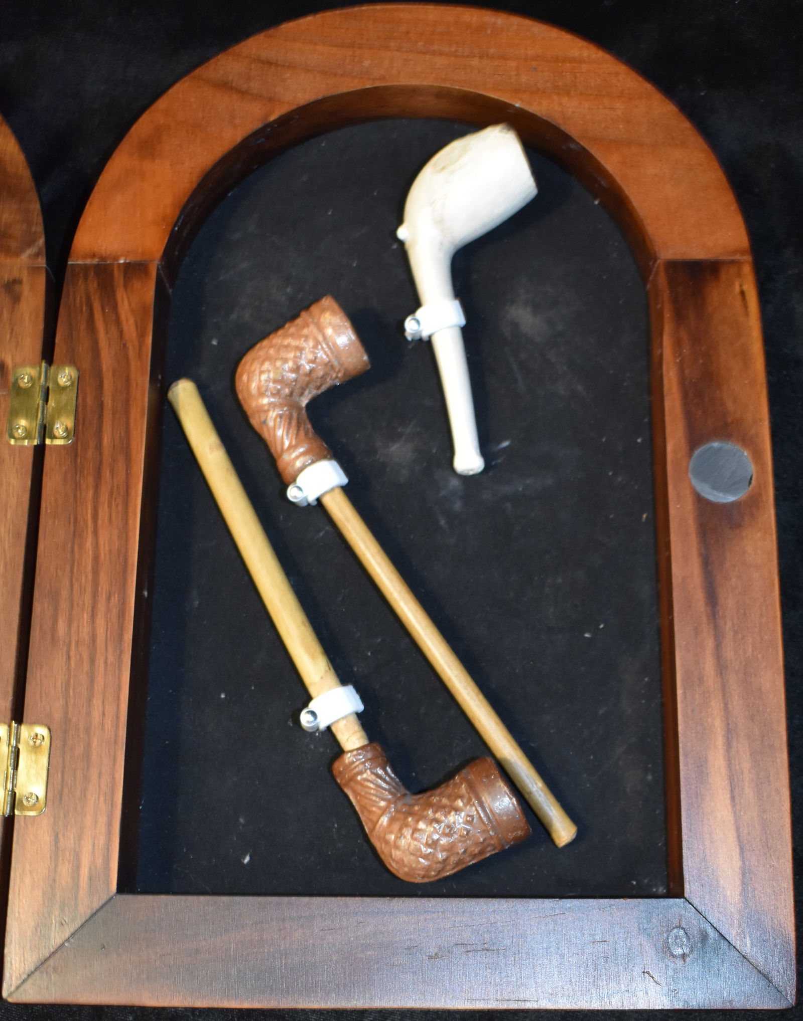 Three Old Clay Stemmed Pipes w/ Display Case (1 of 6)