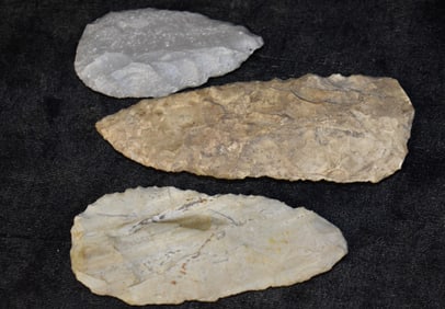 3 Woodland Blades Found in Southeast Iowa Longest is 4 5/8".  Ex: James Vroom Collection.