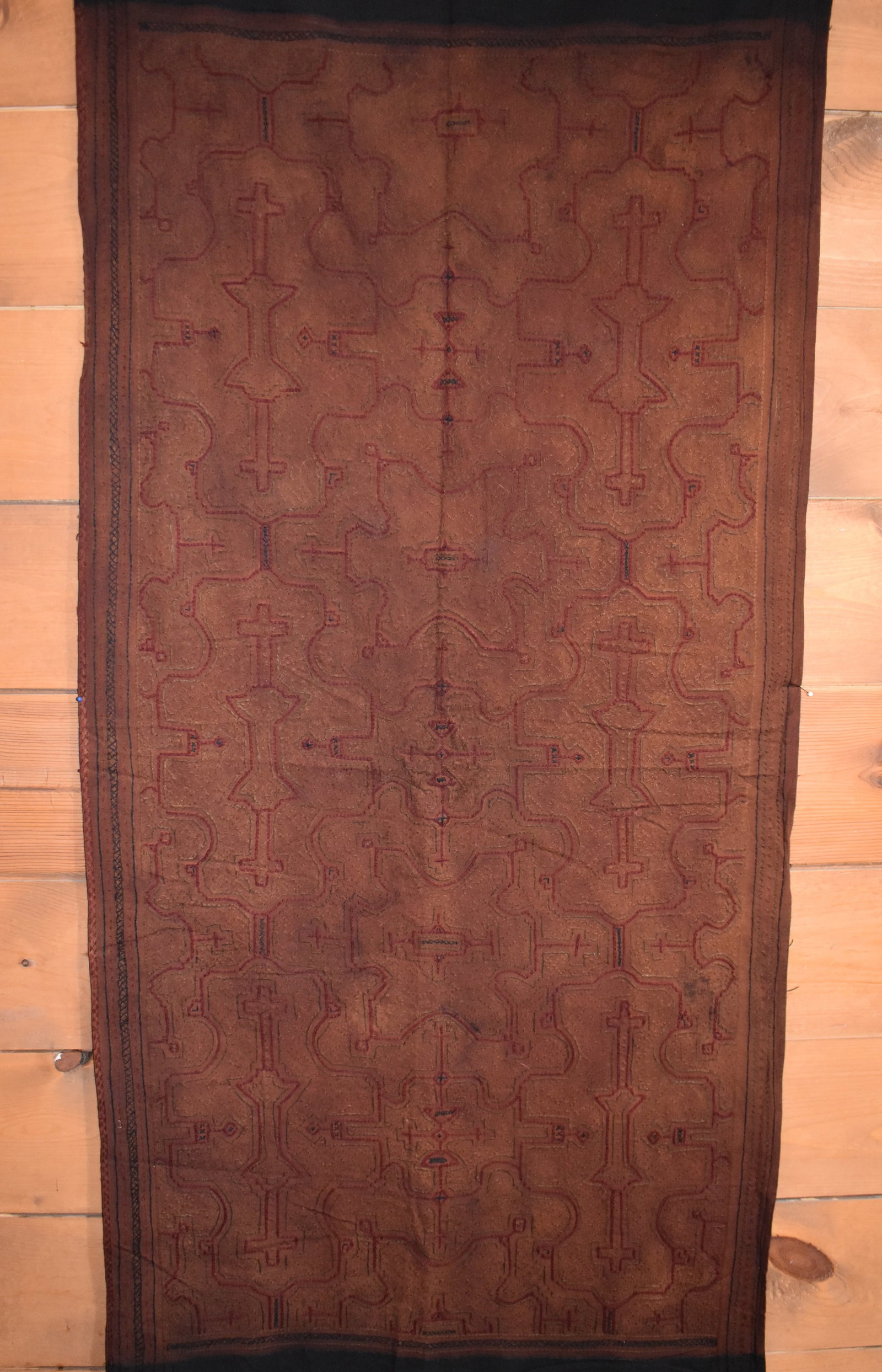 Mid-Century Shipibo Hand Embroidered Ayahuasca Visions Ritual Cloth: Mid-Century Shipibo Hand Embroidered Ayahuasca Visions Ritual Cloth. This is a very fine handmade ritual cloth from the Shipibo Indians of the Amazon Rainforest, PERU, South America. A very intricate 