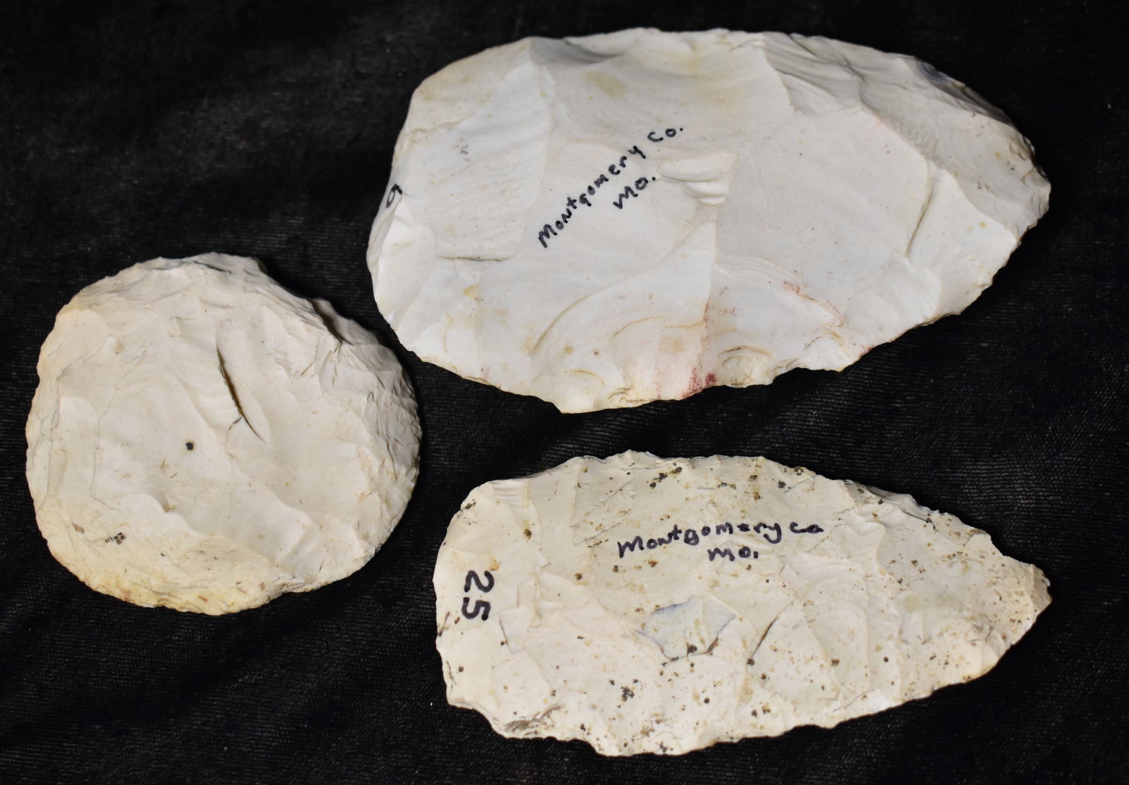 3 Burlington Chert Blades Found in Montgomery Co. Missouri Longest is 4 11/16". (1 of 6)
