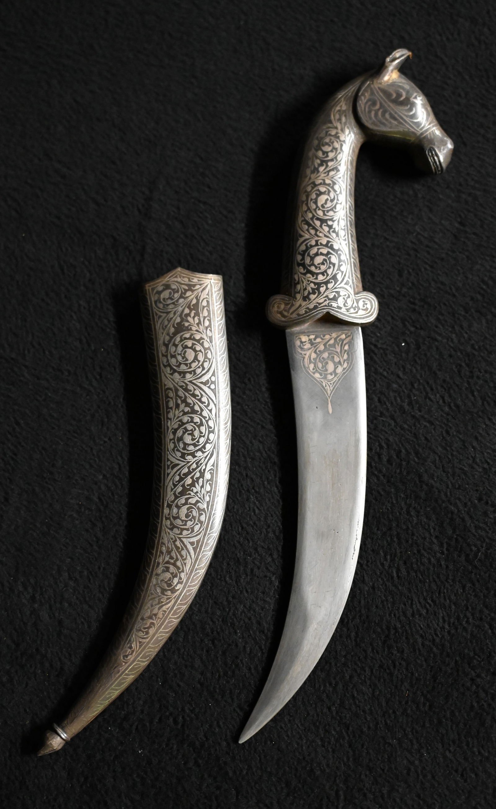 INDO-PERSIAN 18th - 19th Century Jambiya Wootz Damascus Silver Inlay Horse Dagger w/ Extreme (1 of 14)