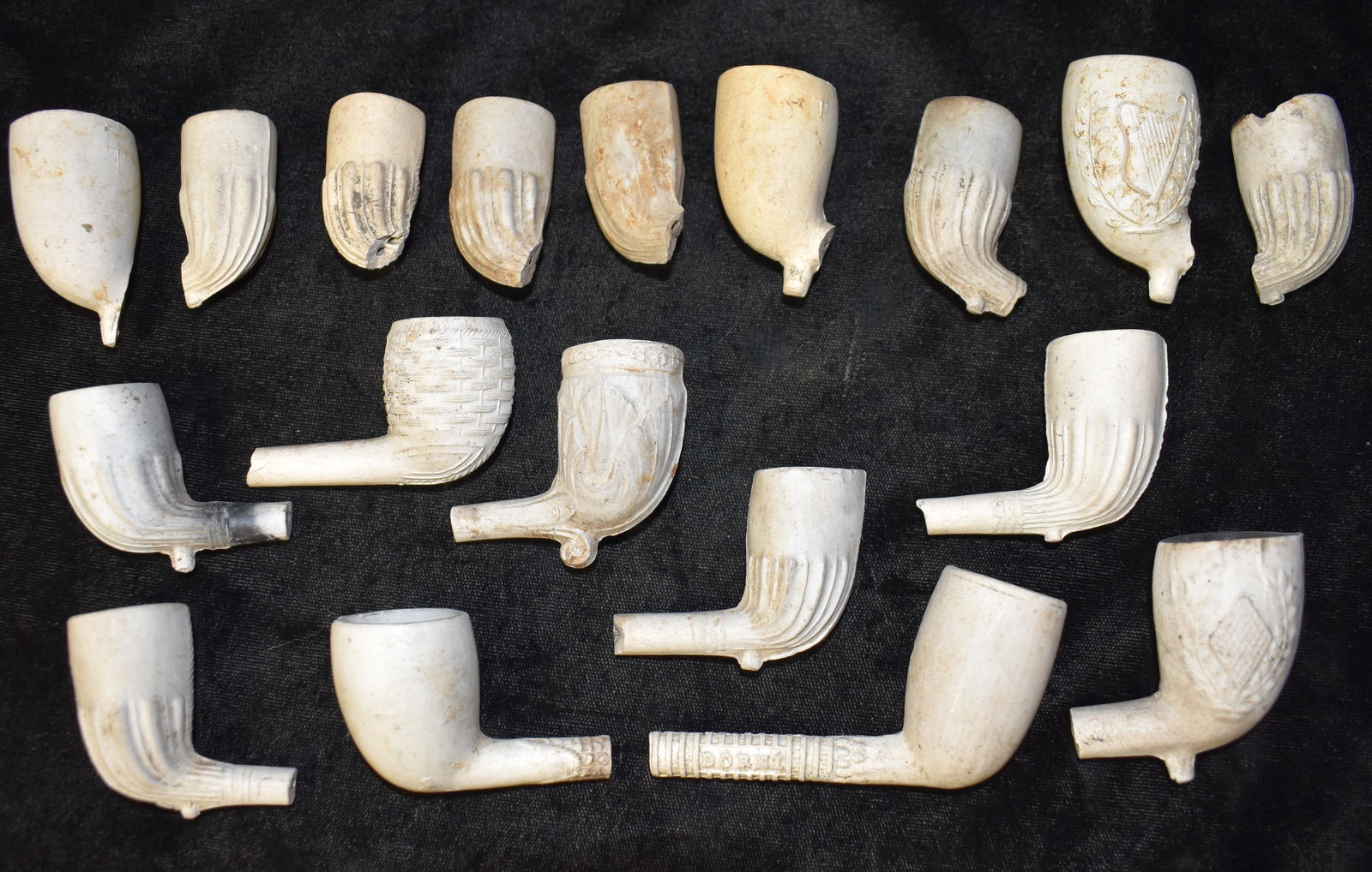 17 Colonial Long Stem Pipes damaged. (1 of 3)