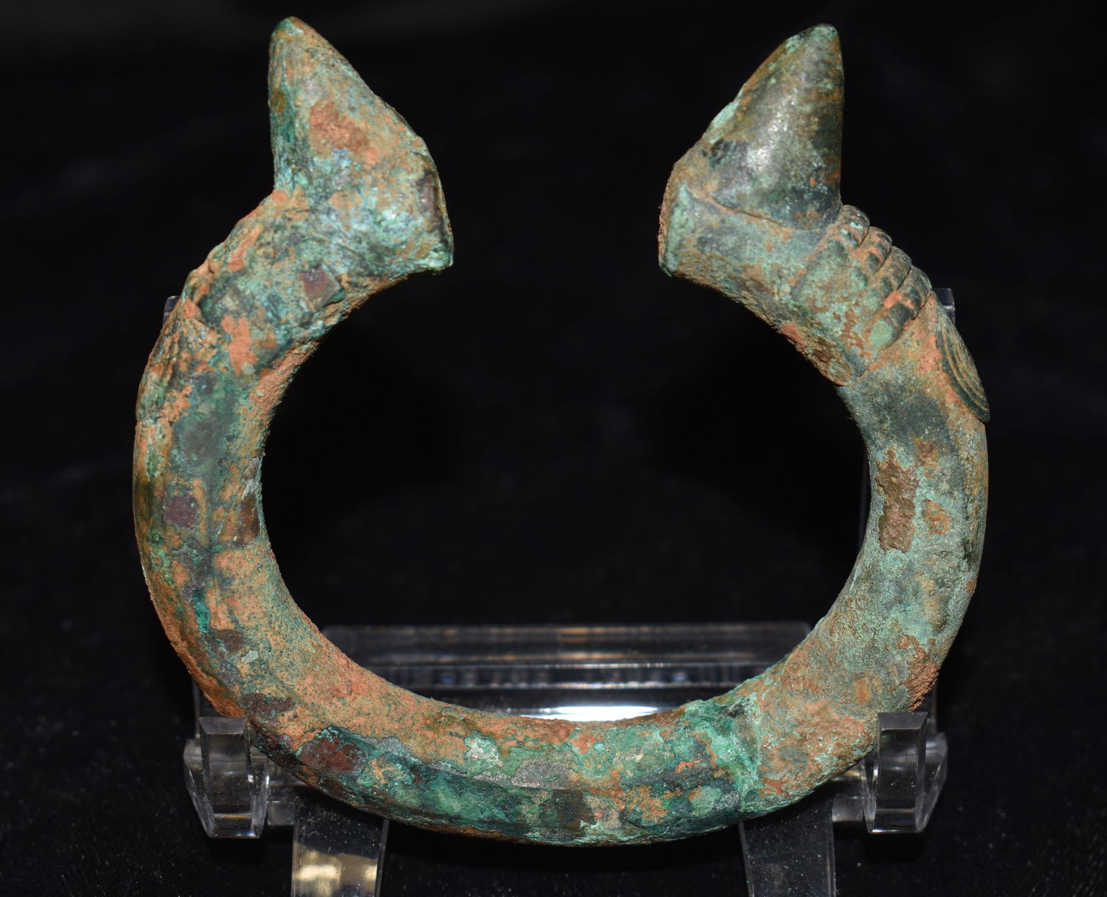 14th to 15th Century Bronze or Copper Alloy Bracelet from Mali, Inland Niger Region (1 of 10)