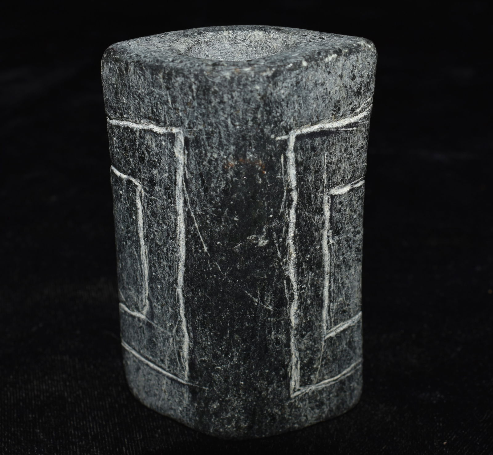 3" Hourglass Bannerstone - Modern Made (1 of 7)