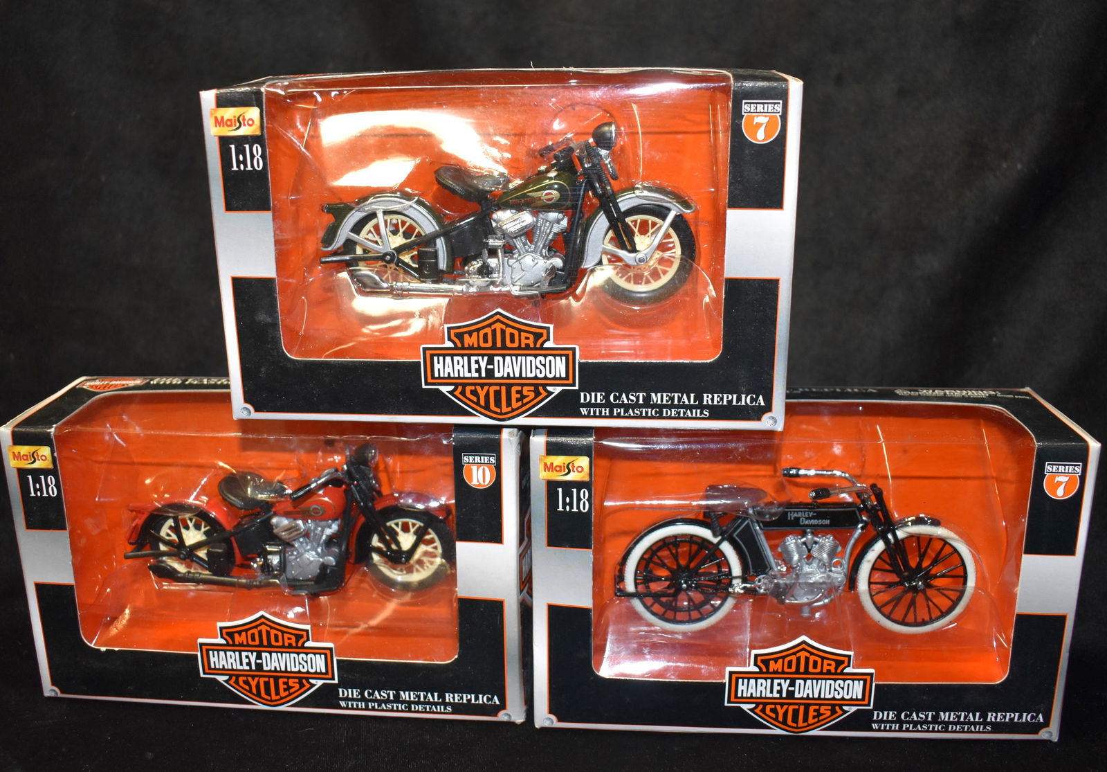 3 Maisto Harley-Davidson Cycles Series 7 & 10 1:18 Scale Diecast Motor Cycles (1 of 4)