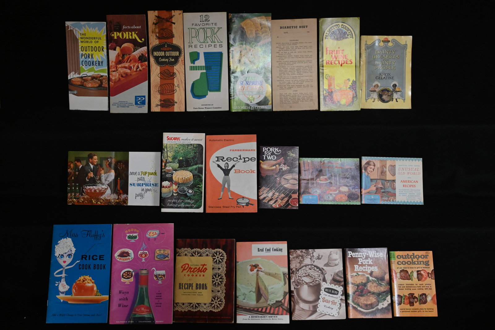 20 Vintage Advertisement Cook Books/Pamphlets From The 1900's. Includes Knox Gelatine, Presto,: 20 Vintage Advertisement Cook Books/Pamphlets From The 1900's. Includes Knox Gelatine, Presto, Faberware, and more.