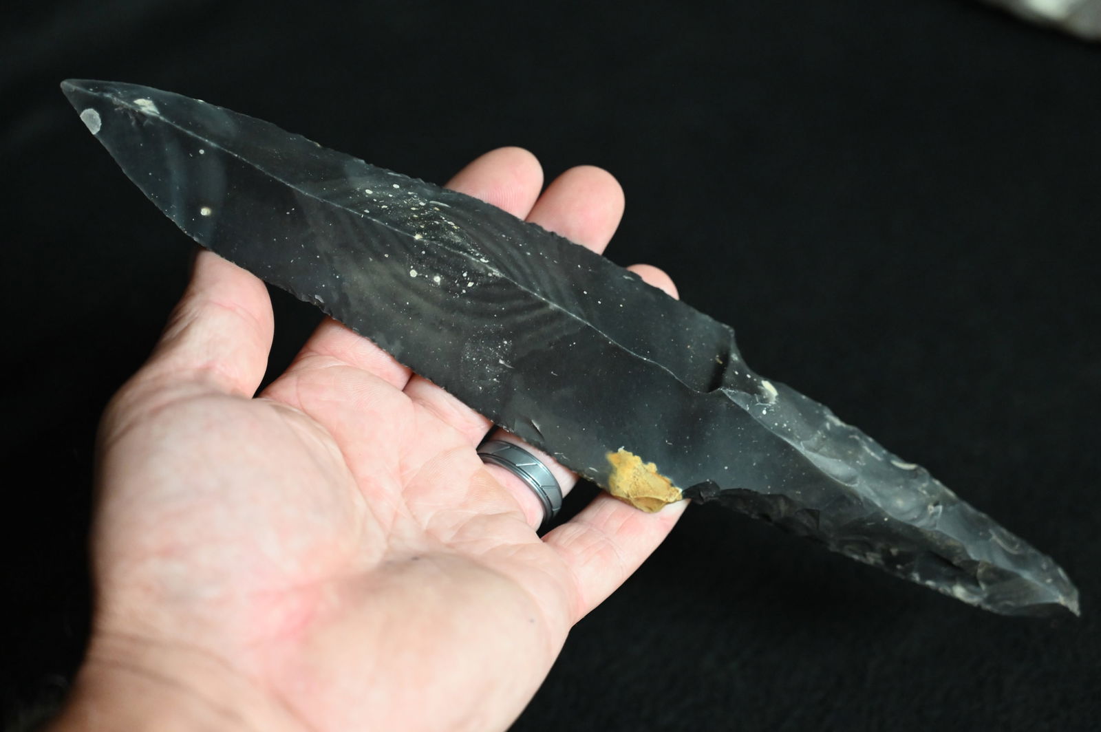 11 1/4" Pre-Colombian Mayan Unifaced Dagger with great color and a Bullseye.: 11 1/4" Pre-Colombian Mayan Unifaced Dagger with great color and a Bullseye. Ex Dr Whitey Steinman Collection.