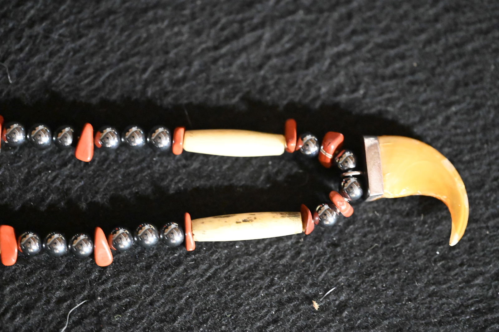 Bear Claw Necklace with Bone Beads.: Bear Claw Necklace with Bone Beads.