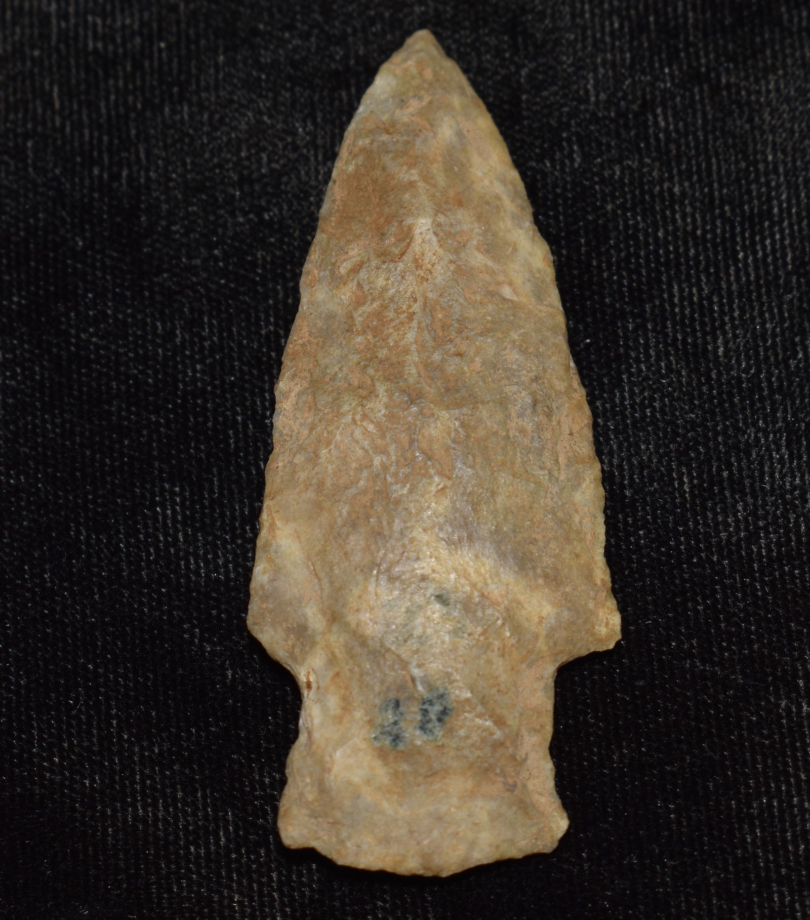 2 1/2" Grand Arrowhead found in Benton County, Missouri (1 of 7)