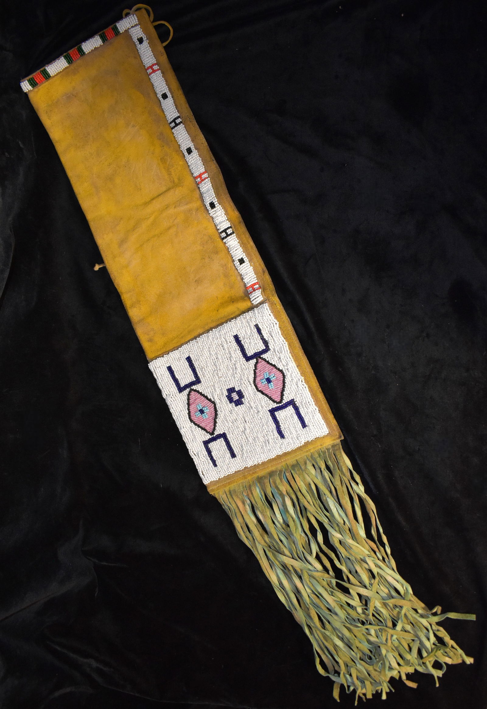 1920's Sioux Indian Beadwork on Leather Quiver - 36" (1 of 12)