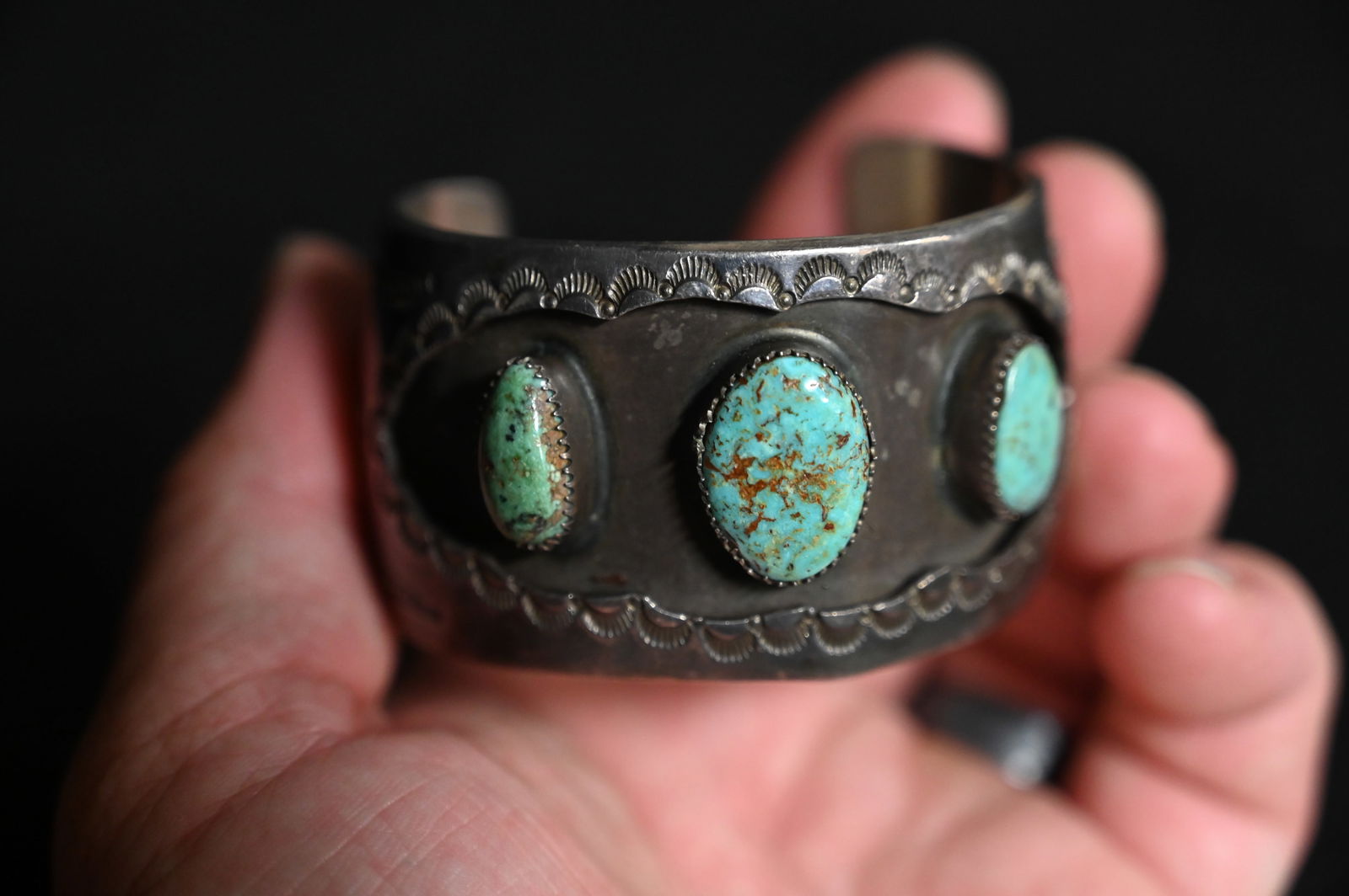 Large Silver Cuff Turquoise Navajo Native American Cuff Bracelet.  2 5/16 inside measurement with (1 of 6)