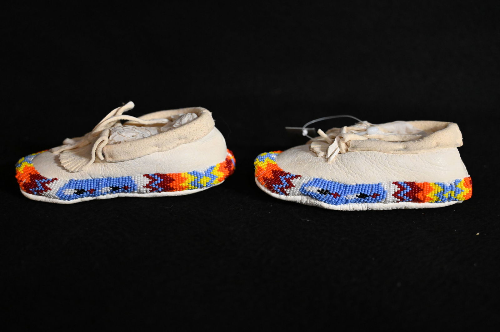 Leather Beaded Baby Moccasins made by Native Americans Ex: Pride of The Nations Store. Size is 4".: Leather Beaded Baby Moccasins made by Native Americans Ex: Pride of The Nations Store. Size is 4".