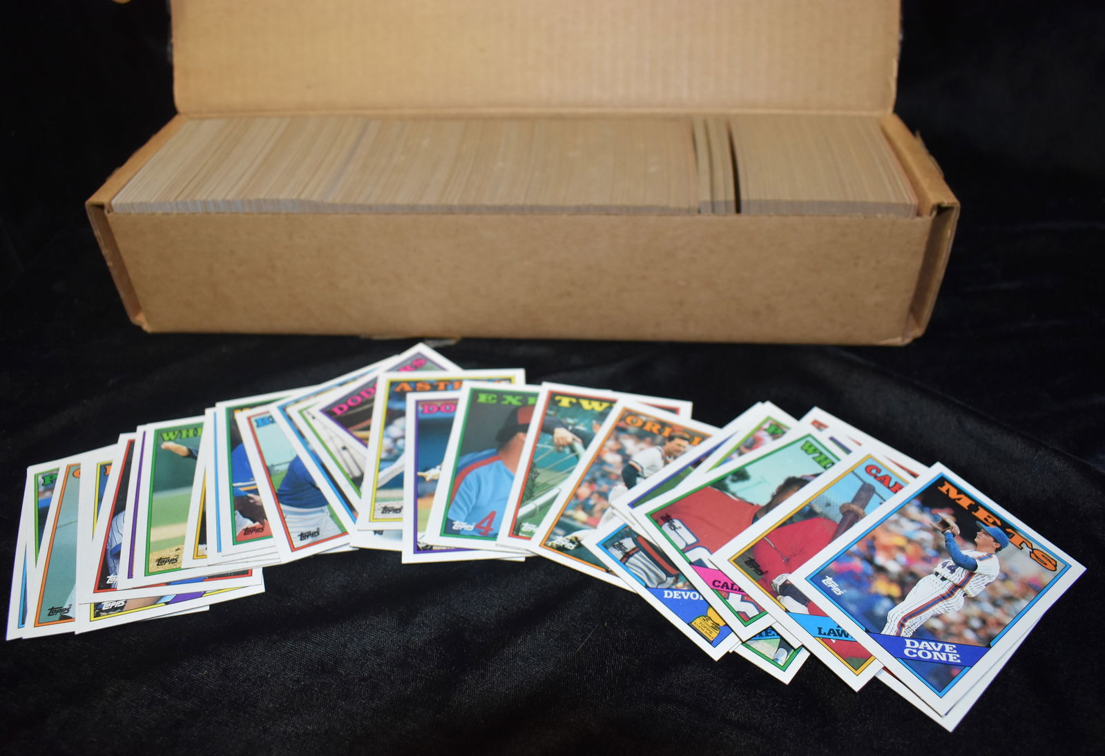 1988 TOPPs Baseball Cards - Approx 800 Cards (1 of 4)