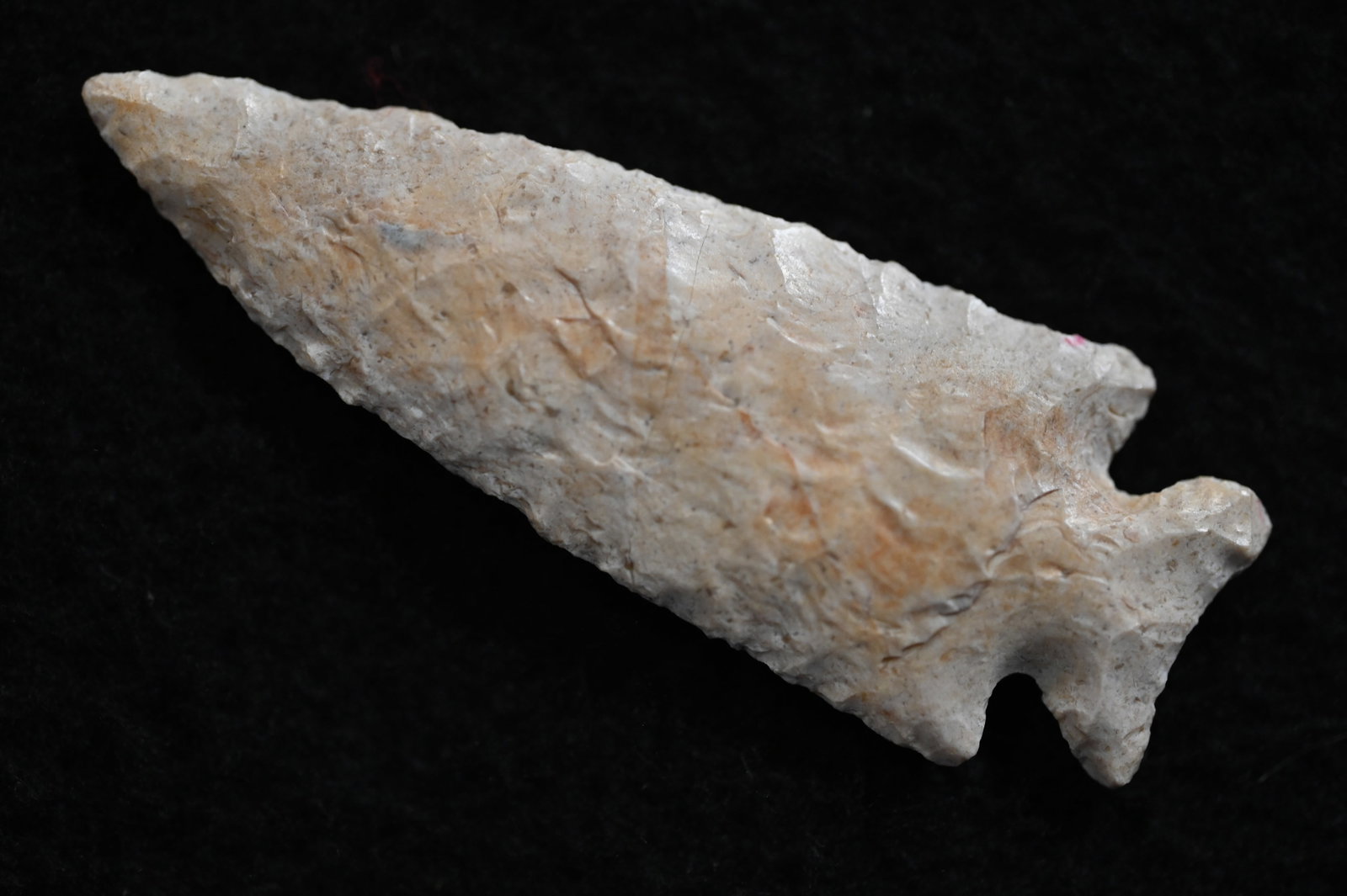 2 5/8" Apple Creek Found in Shelby Co. Missouri. Comes with a Ryan Keele COA Ex: John Bender, Matt: 2 5/8" Apple Creek Found in Shelby Co. Missouri. Comes with a Ryan Keele COA Ex: John Bender, Matt Lay Collections. Key words: Ancient, Prehistoric Native American Indian Artifacts, Arrowheads, Stone 