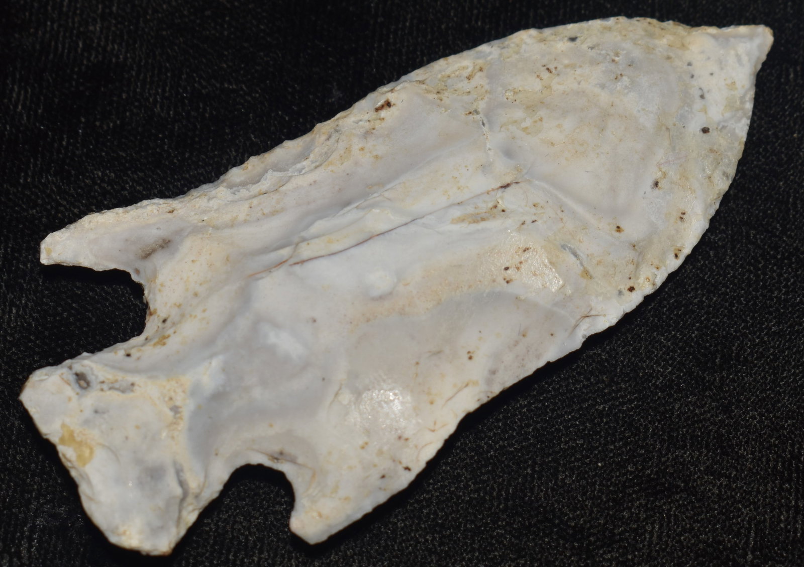 3 1/8" Finely Made Mozarkite Etley found in Johnson County, Missouri: 3 1/8" Finely Made Mozarkite Etley found in Johnson County, Missouri. Exhibits correct manufacture and excellent patination. Ex Tim Patrick Collection. Key words: Ancient, Prehistoric Native American 