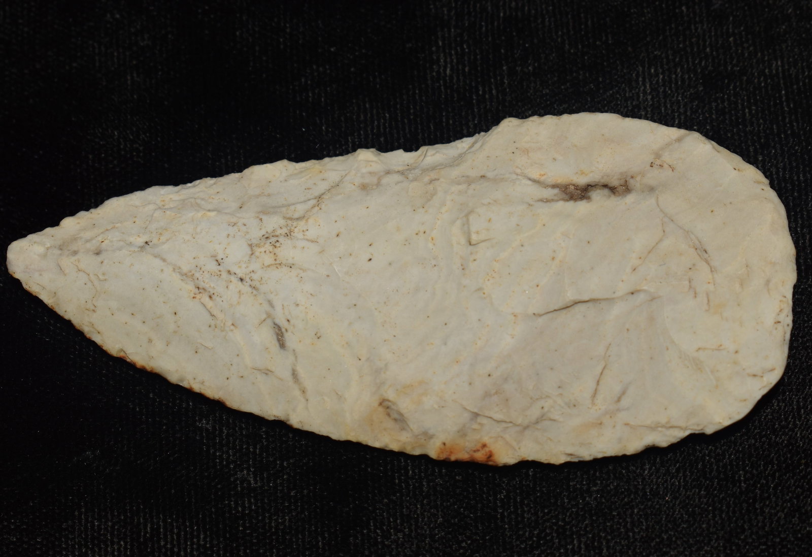 3 1/4" Finely Made Thin Mozarkite Blade found in Johnson County, Missouri: 3 1/4" Finely Made Thin Mozarkite Blade found in Johnson County, Missouri. Made of a less colorful form of Mozarkite this blade is very nicely made and thin. Ex Tim Patrick Collection. Key words: Anci
