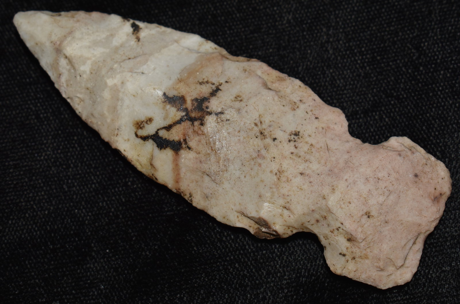 3 1/4" Chesterfield found in St Charles County, Missouri: 3 1/4" Chesterfield found in St Charles County, Missouri. Exhibits correct manufacture and excellent patination. Ex Tim Patrick Collection. Key words: Ancient, Prehistoric Native American Indian Artif