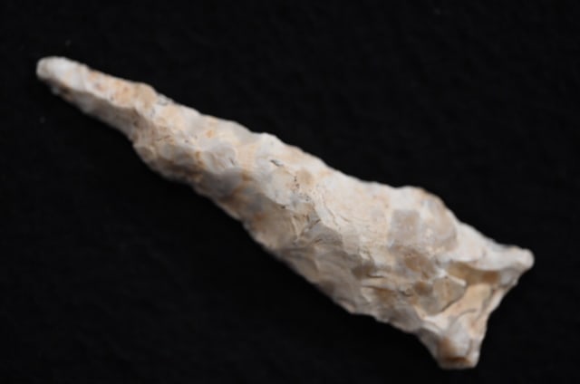 3 5/16" Holland Dalton Drill Found in Clark Co. Missouri Ex: James Vroom Collection.: 3 5/16" Holland Dalton Drill Found in Clark Co. Missouri Ex: James Vroom Collection. Key words: Ancient, Prehistoric Native American Indian Artifacts, Arrowheads, Stone Tools