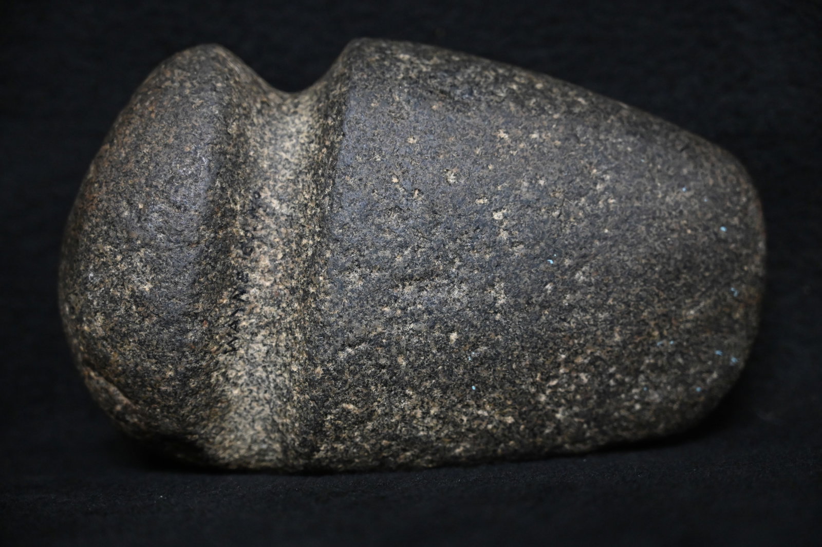 7 1/8" Granite 3/4 Groove Axe Found in Scott Co. Illinois Ex: Steve Manos, John Bender, Matt Lay: 7 1/8" Granite 3/4 Groove Axe Found in Scott Co. Illinois Ex: Steve Manos, John Bender, Matt Lay Collections. Key words: Ancient, Prehistoric Native American Indian Artifacts, Arrowheads, Stone Tools