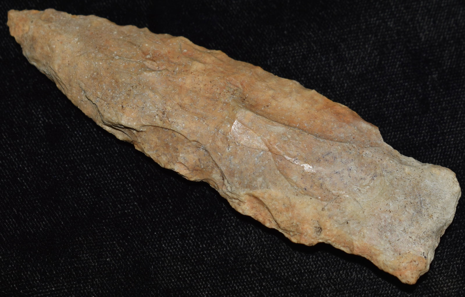 4 1/8" River Patina'd Etley found in St Louis County, Missouri: 4 1/8" River Patina'd Etley found in St Louis County, Missouri. Ex Tim Patrick Collection. Key words: Ancient, Prehistoric Native American Indian Artifacts, Arrowheads, Stone Tools