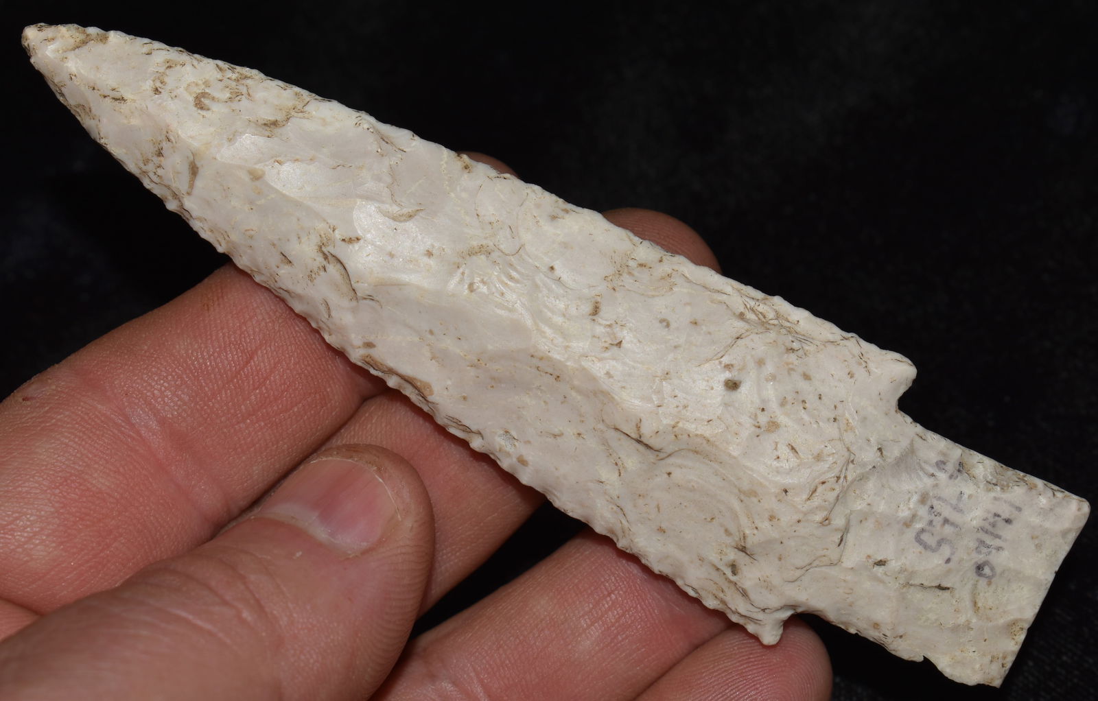 4 5/8" Hardin Barbed Blade found in St Charles County, Missouri: 4 5/8" Hardin Barbed Blade found in St Charles County, Missouri. Outstanding restoration candidate. Hardins this size are quite rare. 1st Stage. Exhibits correct manufacture and excellent patination.