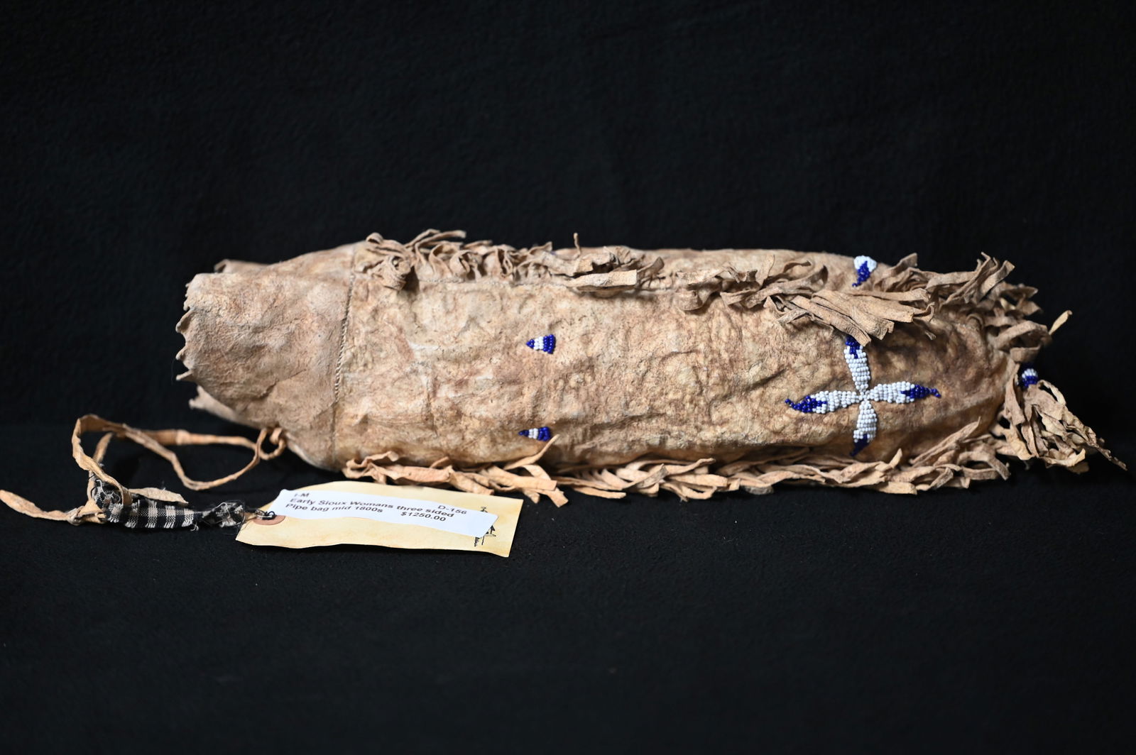 15" Early Sioux Womans 3 Sided Pipe Bag Circa Mid 1800's.: 15" Early Sioux Womans 3 Sided Pipe Bag Circa Mid 1800's.