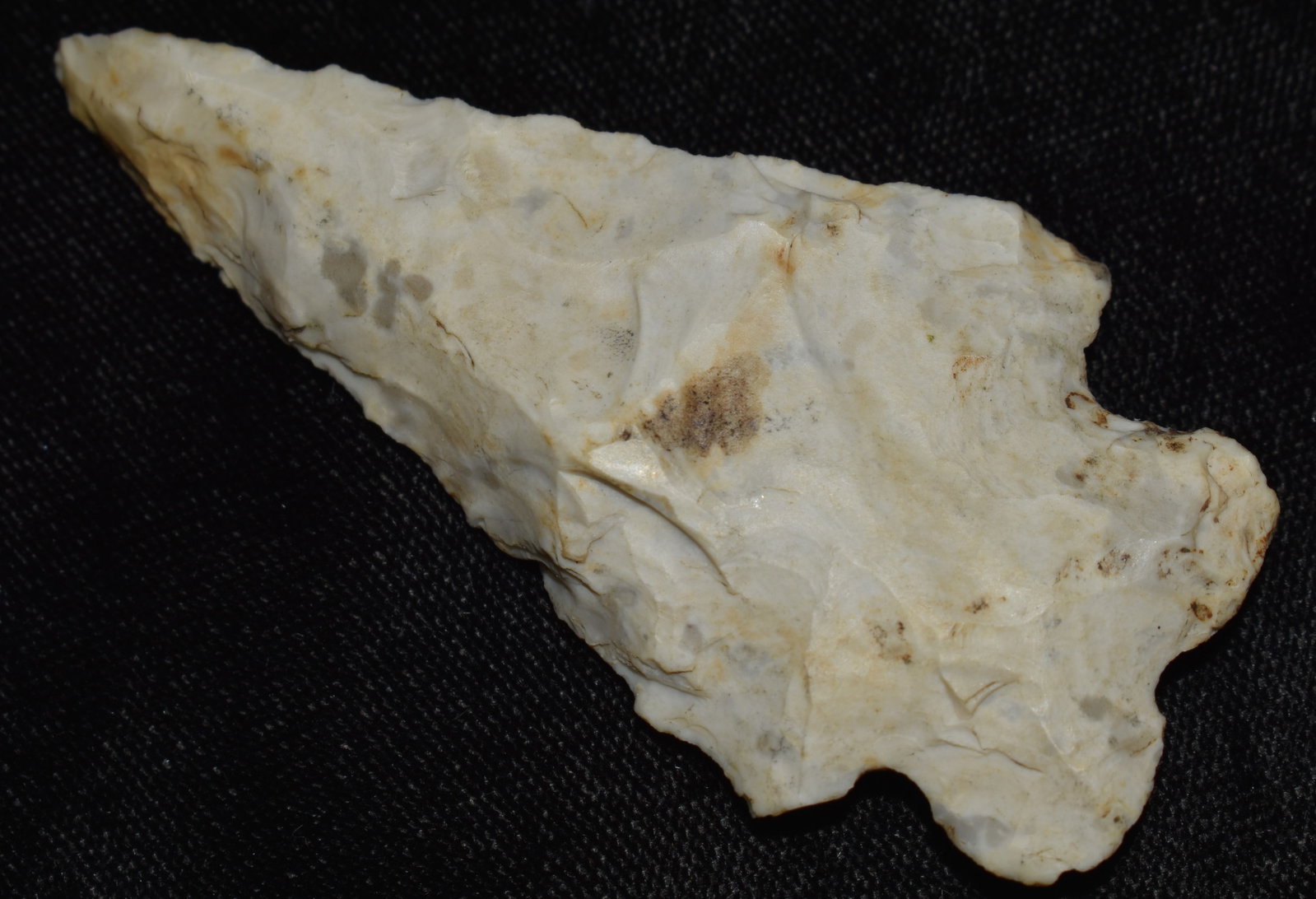 3 1/16" Rice Lobbed Arrowhead found in Johnson County, Missouri: 3 1/16" Rice Lobbed Arrowhead found in Johnson County, Missouri. Ex Tim Patrick Collection.
