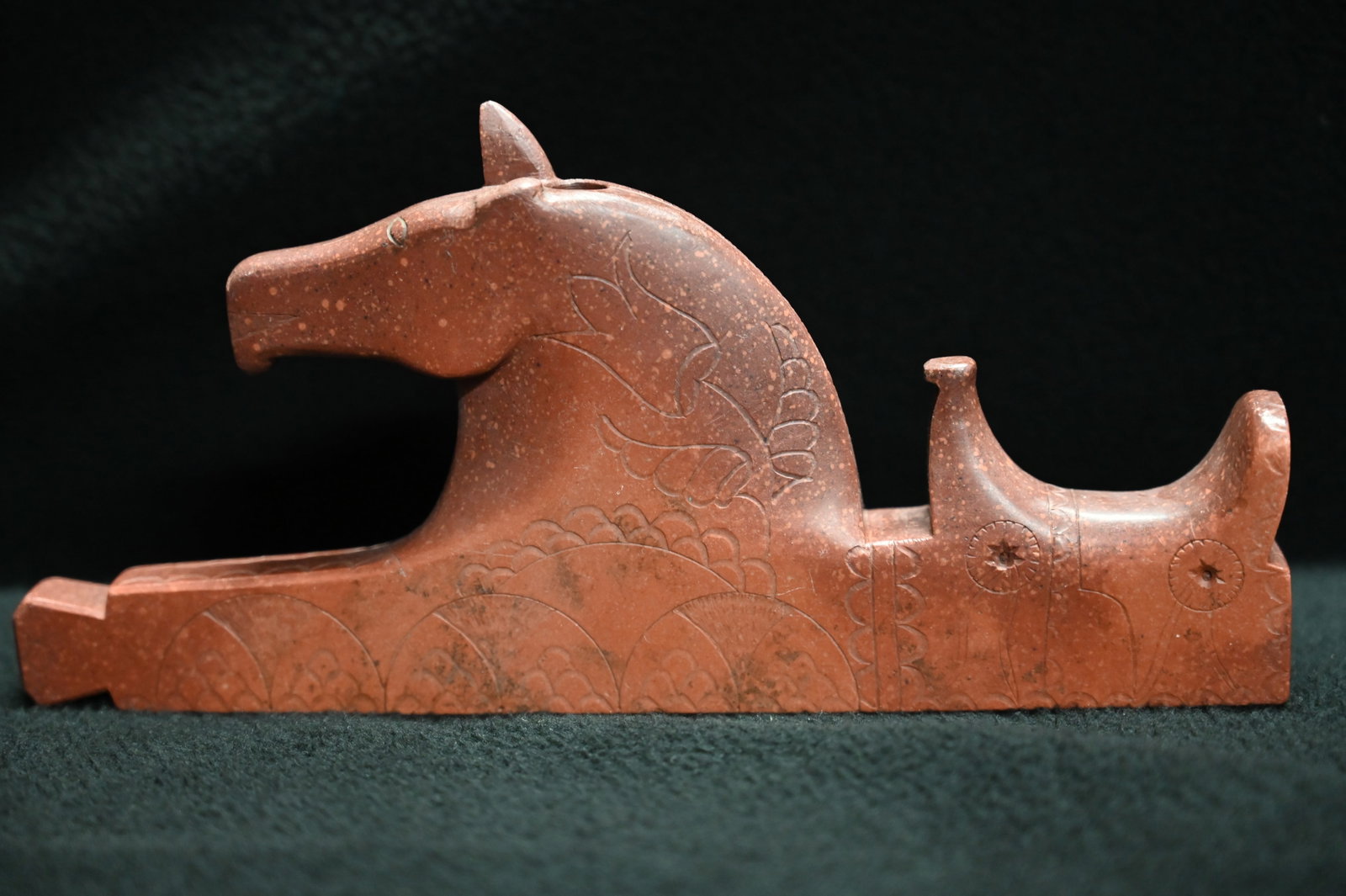 8 1/2" Catlinite Saddled Horse Pipe: 8 1/2" Catlinite Saddled Horse Pipe