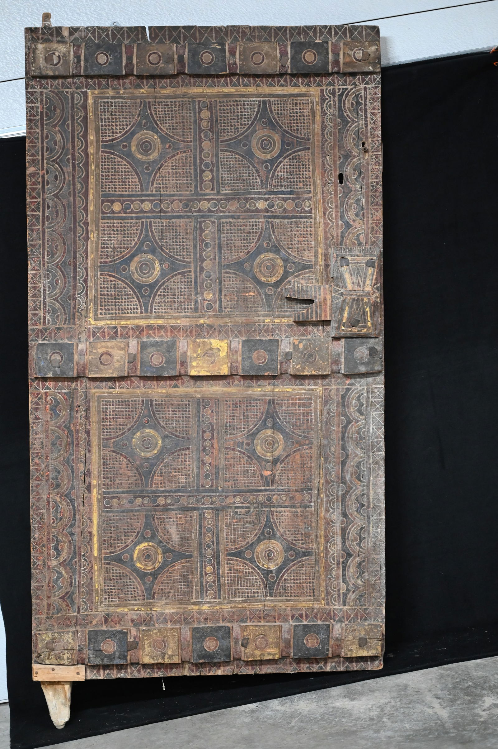 Saudi Hand Carved And Painted 18th Century Door. Doors In Saudi Culture