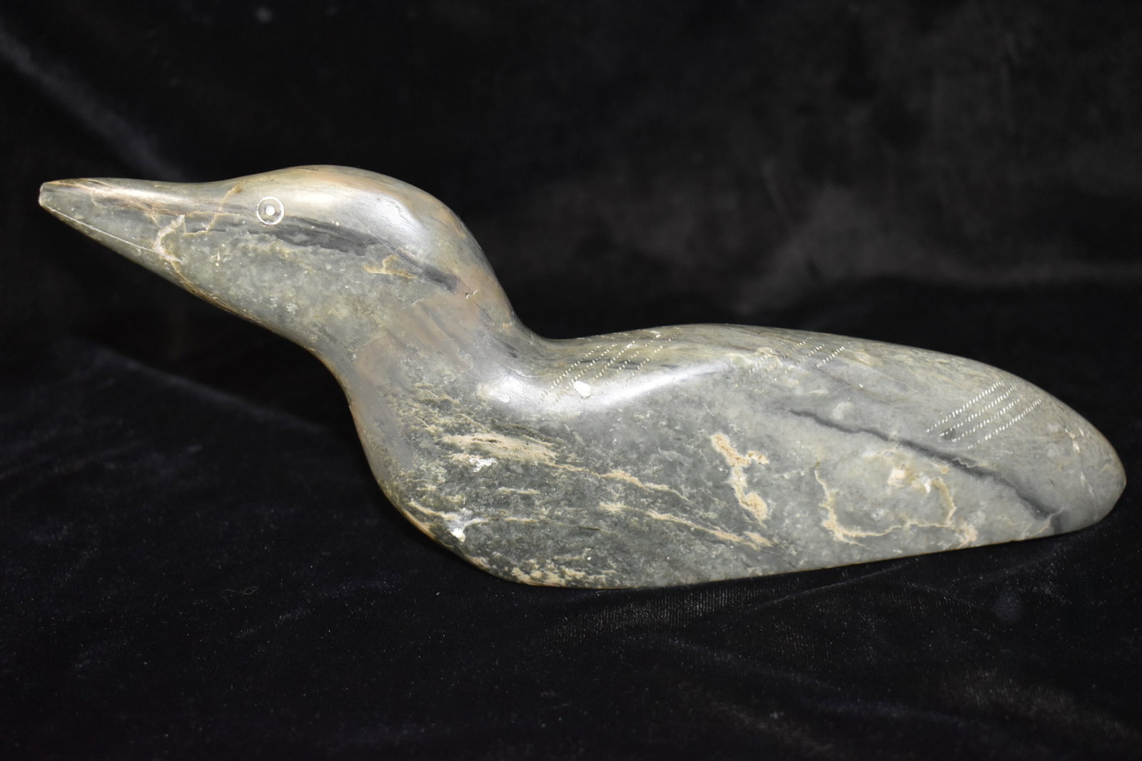 Vintage Inuit Eskimo Art Stone Loon - Bird Carving by Naja: Inuit Eskimo Art Stone Loon - Bird Carving by Naja. Signed in Inuit the letters translate to the name Naja followed by the numbers 47382. Loons are often associated with tranquility and the natural be
