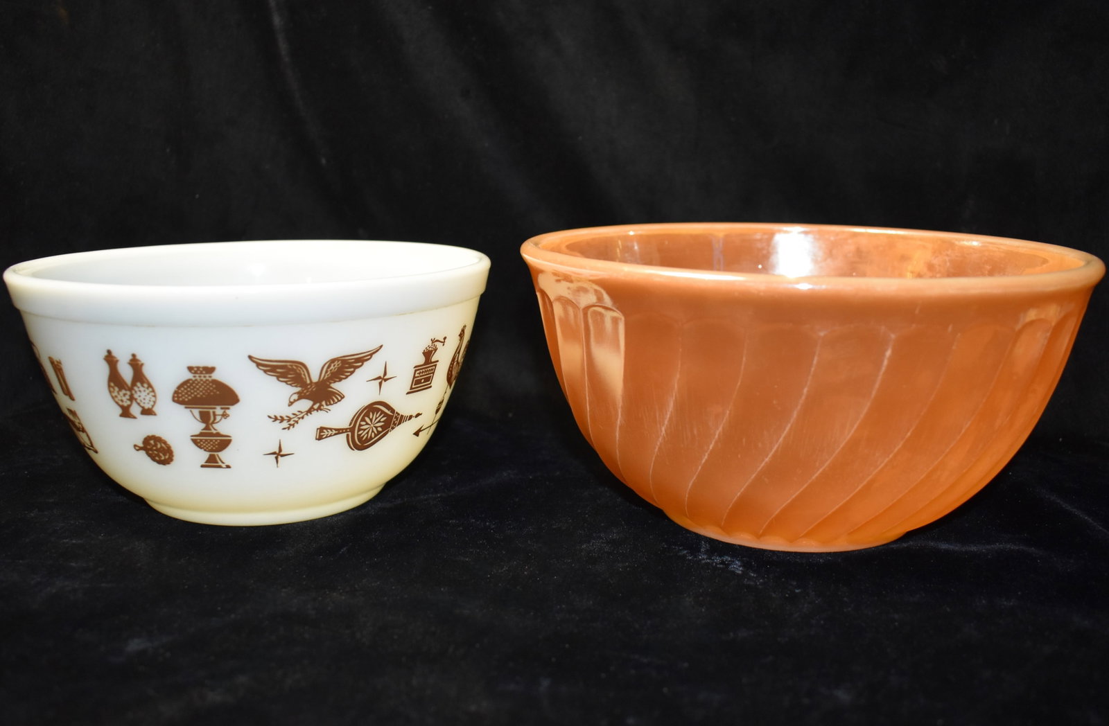 Pyrex and Fire King Mixing Bowls - 2 Vintage Bowls: Pyrex and Fire King Mixing Bowls. Both are in excellent condition. Fire King bowl has minor wear on the inside from use. Largest bowl is 8" by 3 7/8"