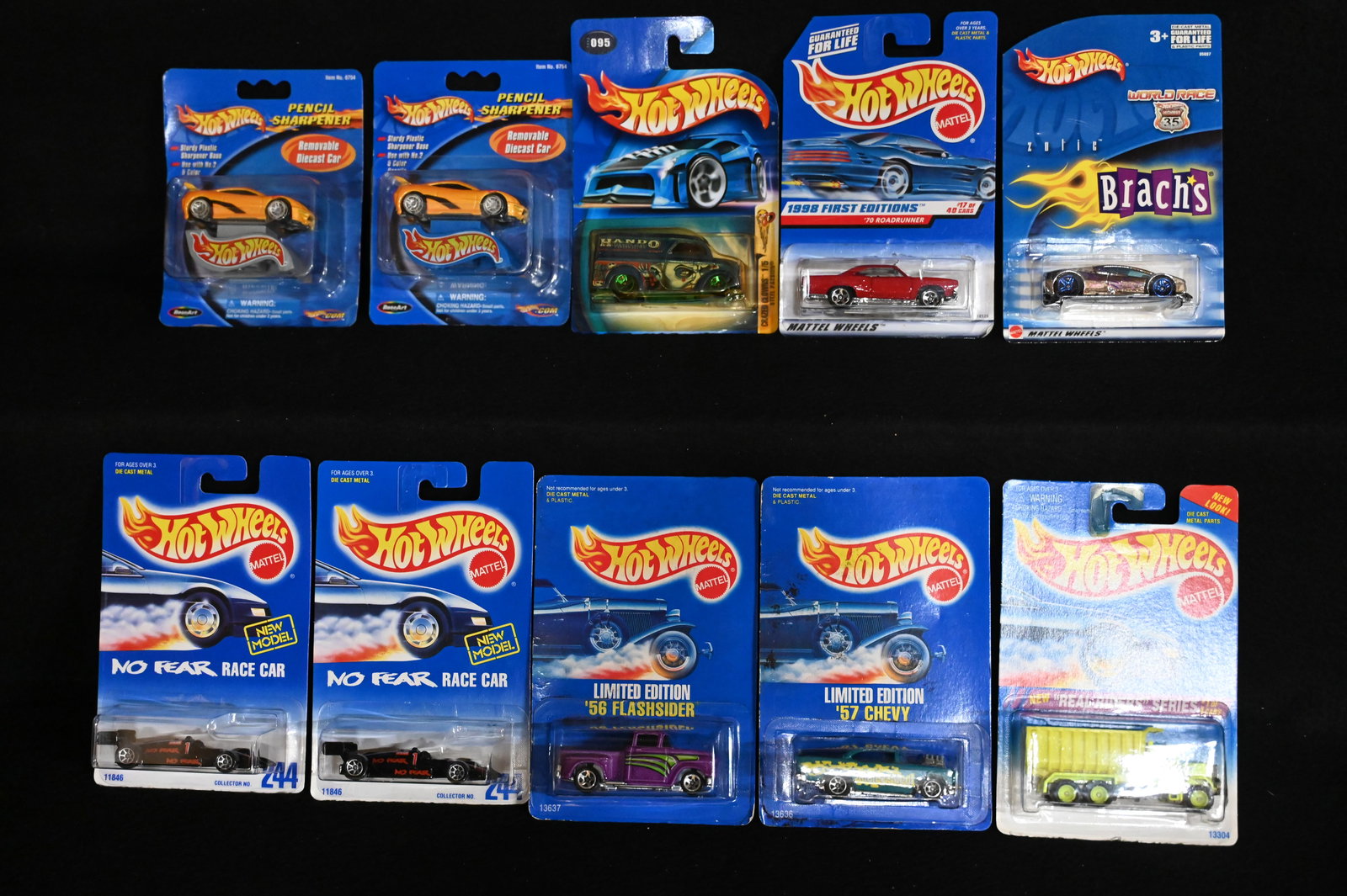 9 Hot Wheels Misc. Group. Some rarer cars in this group 1994-2001.: 9 Hot Wheels Misc. Group. Some rarer cars in this group 1994-2001.