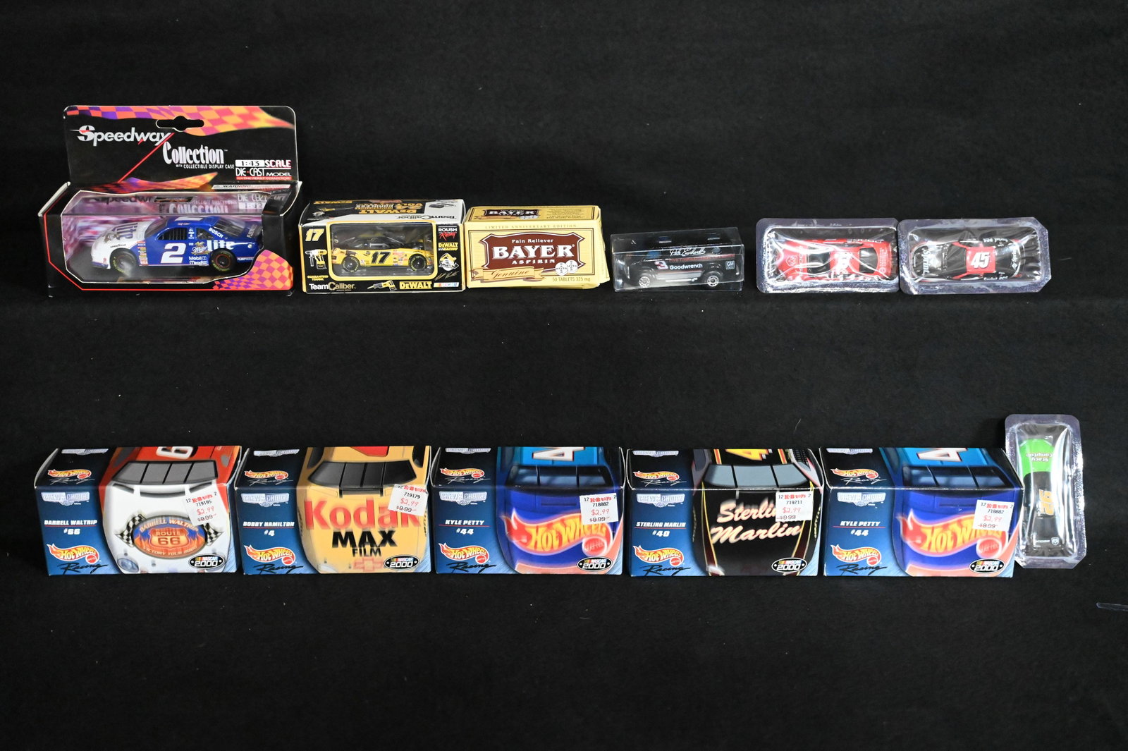 12 NASCAR Die Cast 90's Racecars produced by Hot Wheels, Speedway, Team Caliber, and more.: 12 NASCAR Die Cast 90's Racecars produced by Hot Wheels, Speedway, Team Caliber, and more.